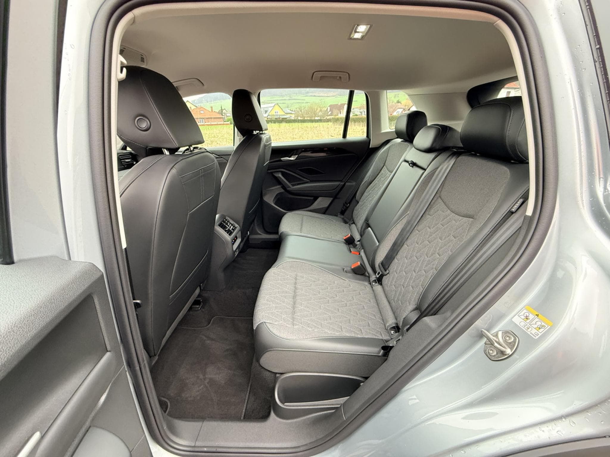 VW Tiguan Life 1.5 eTSI 110 kW / 150 CV Boîte à double embrayage 7 vit (2025) - Foto 5