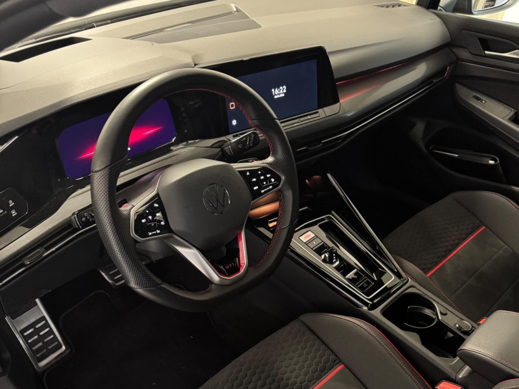 VW GTI Golf VIII Clubsport (2024) - Photo 6