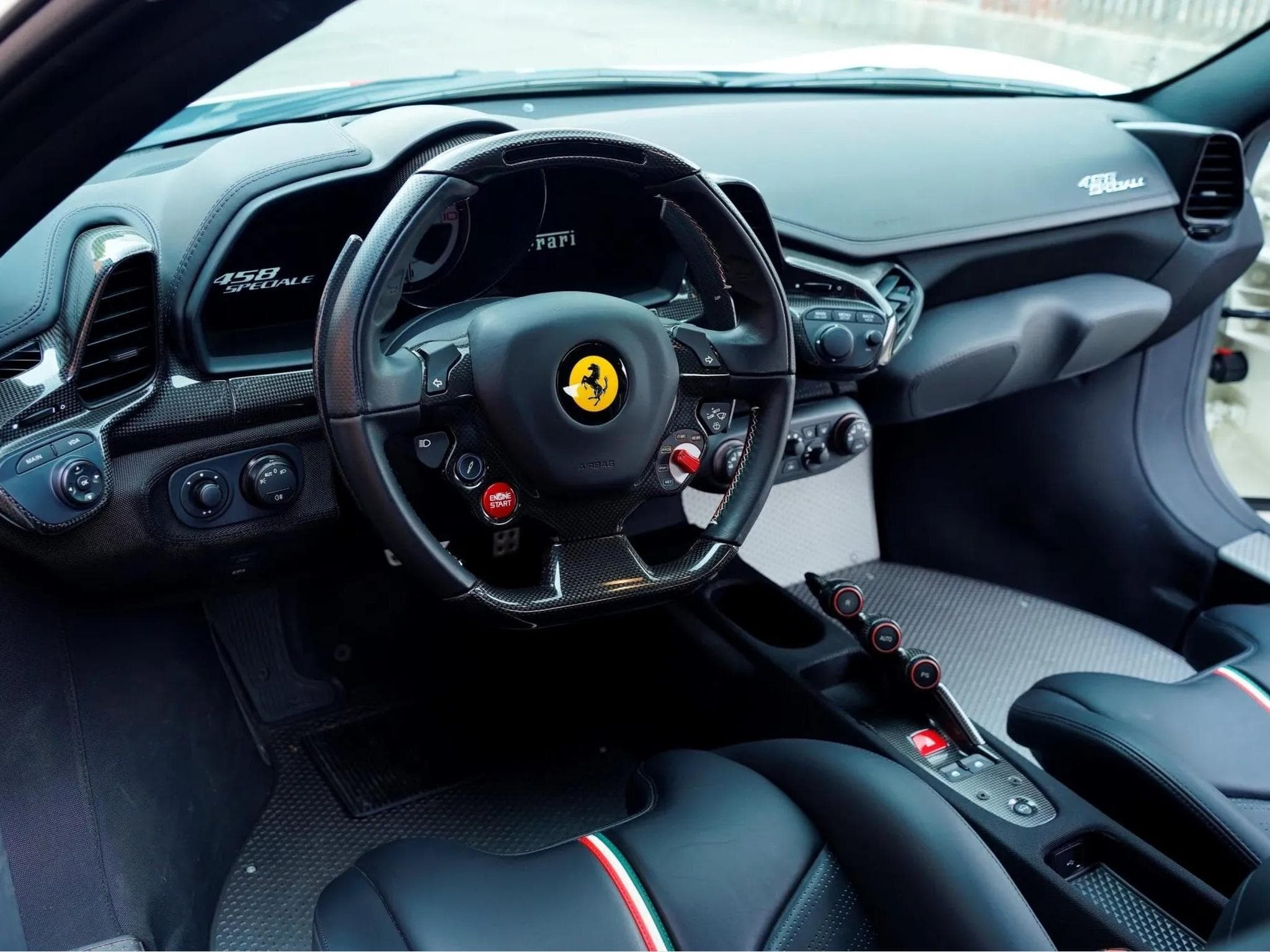 Ferrari 458 Speciale (2015) - Photo 3
