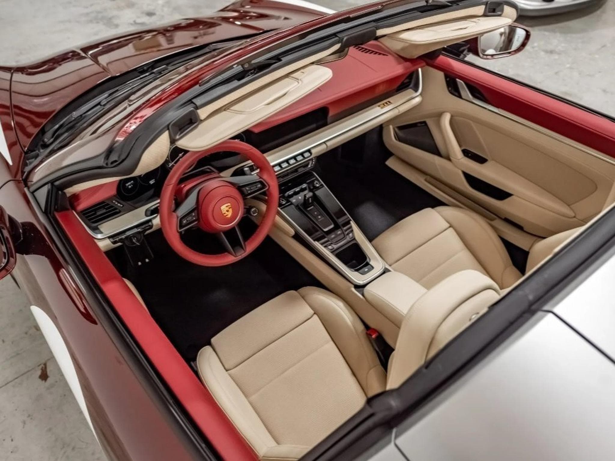 Porsche 911 Targa 4S Heritage Design Edition (2011) - Photo 3