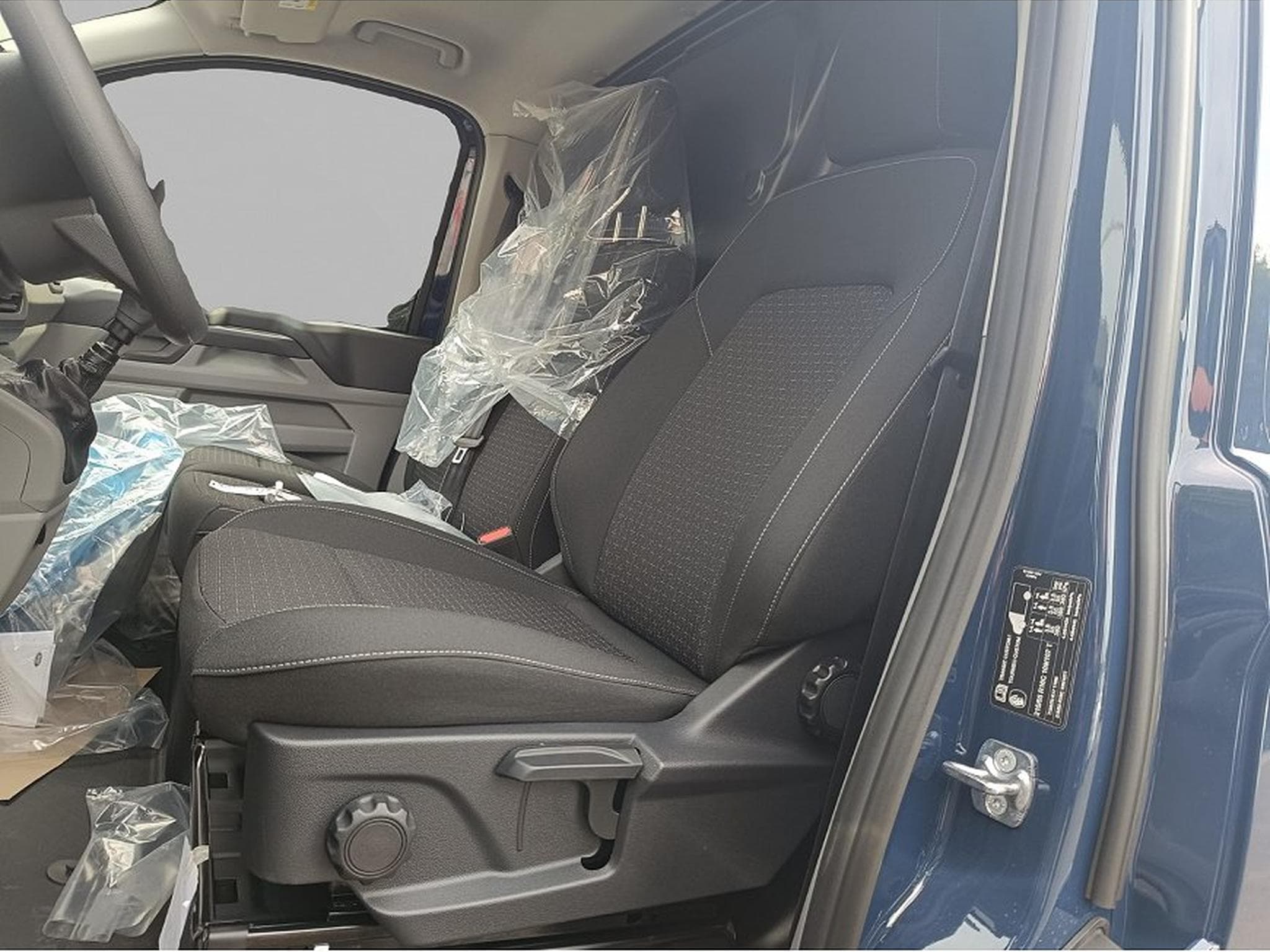 Ford Transit (2024) - Photo 6
