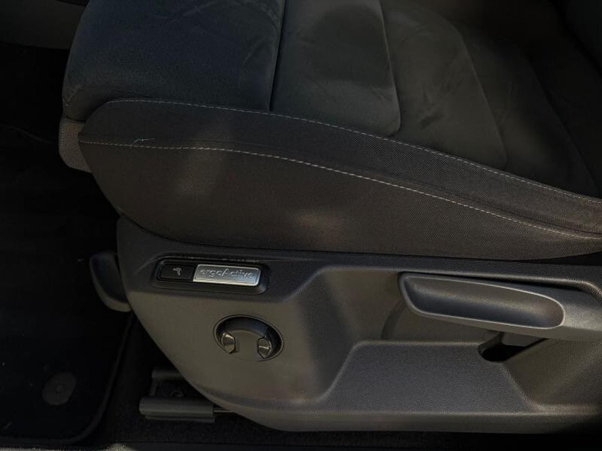 VW Tiguan III R-Line 1.5L 150CV (2020) - Photo 9