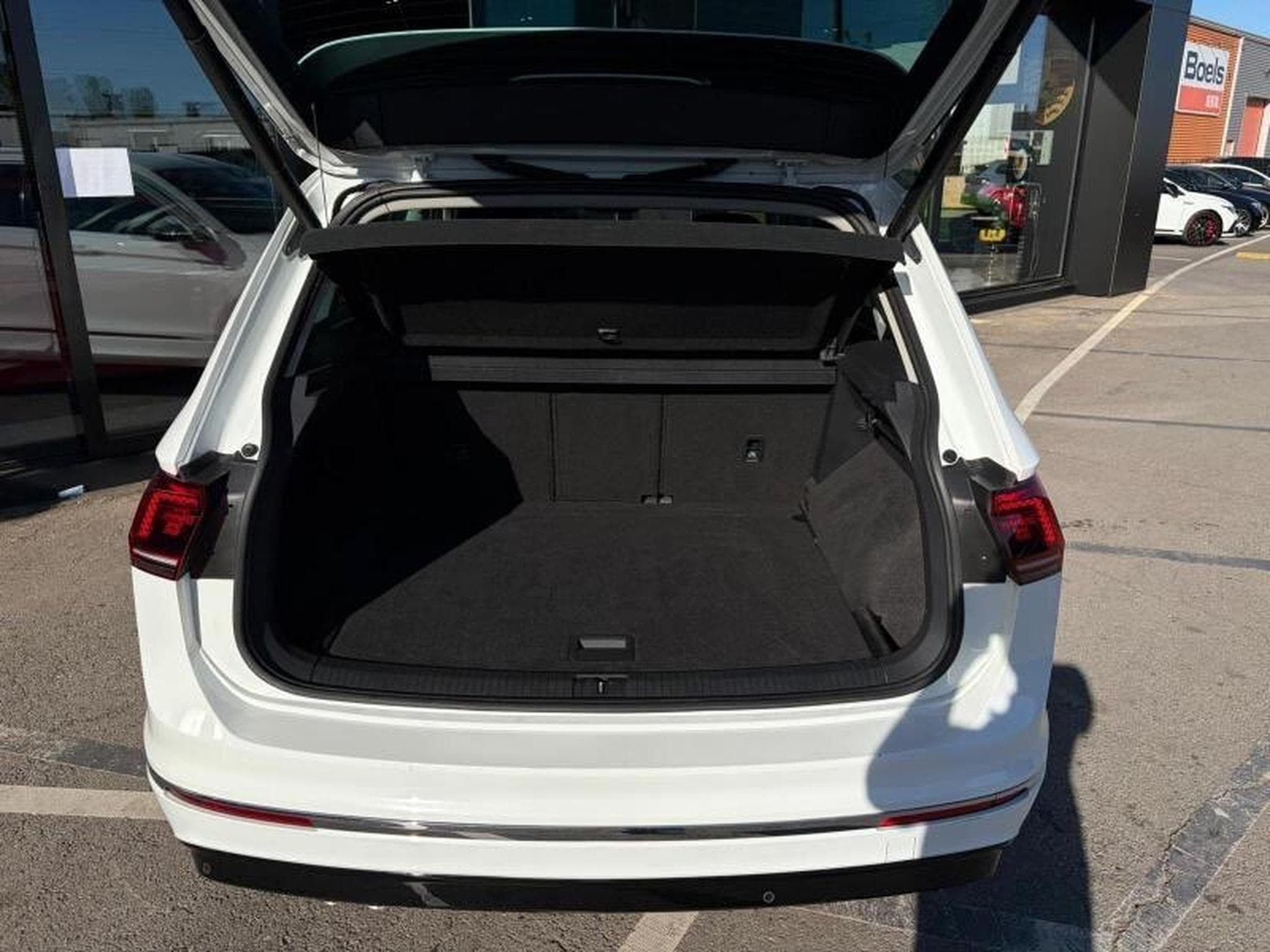 VW Tiguan III R-Line 1.5L 150CV (2020) - Photo 16