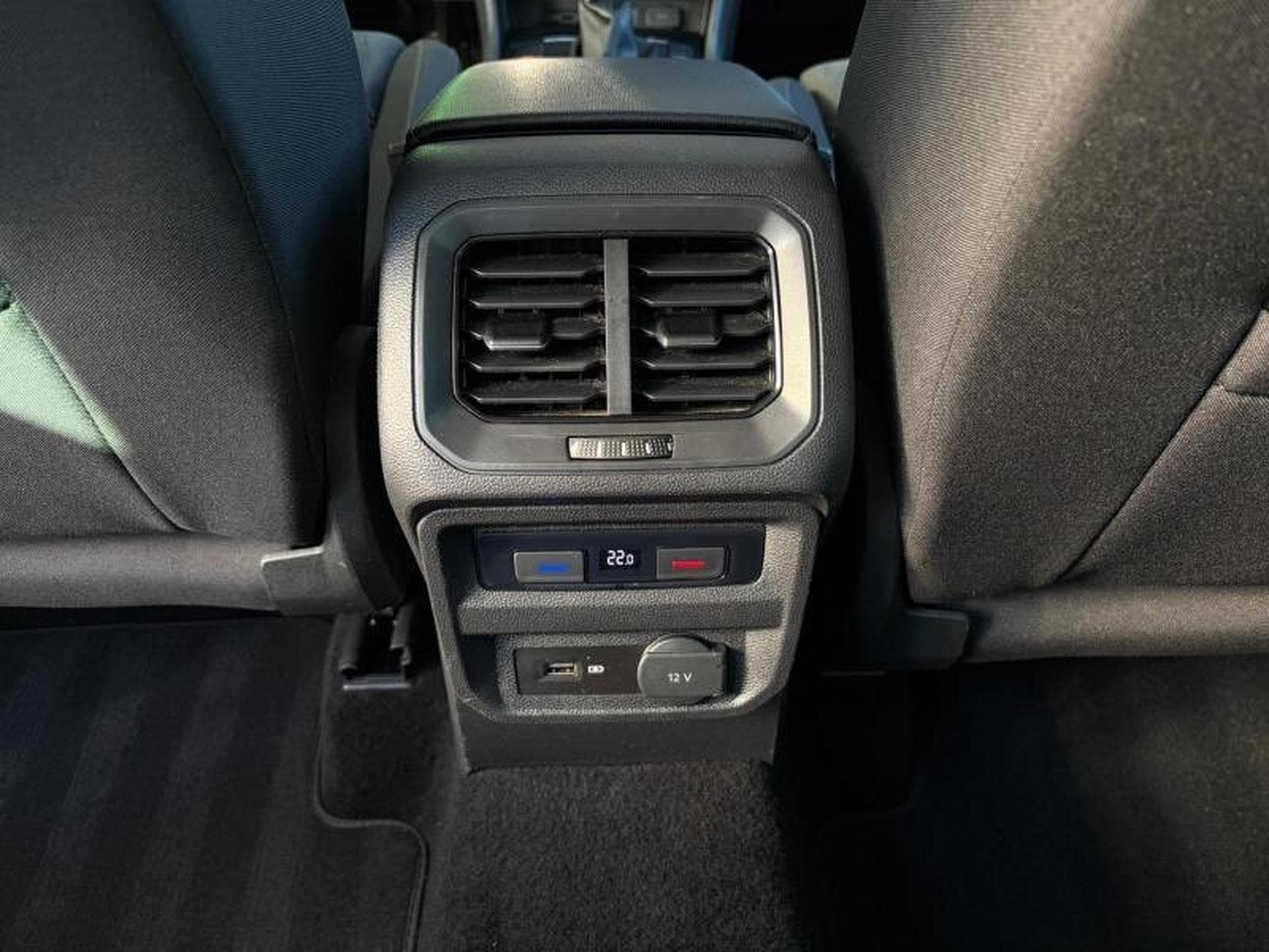 VW Tiguan III R-Line 1.5L 150CV (2020) - Photo 13