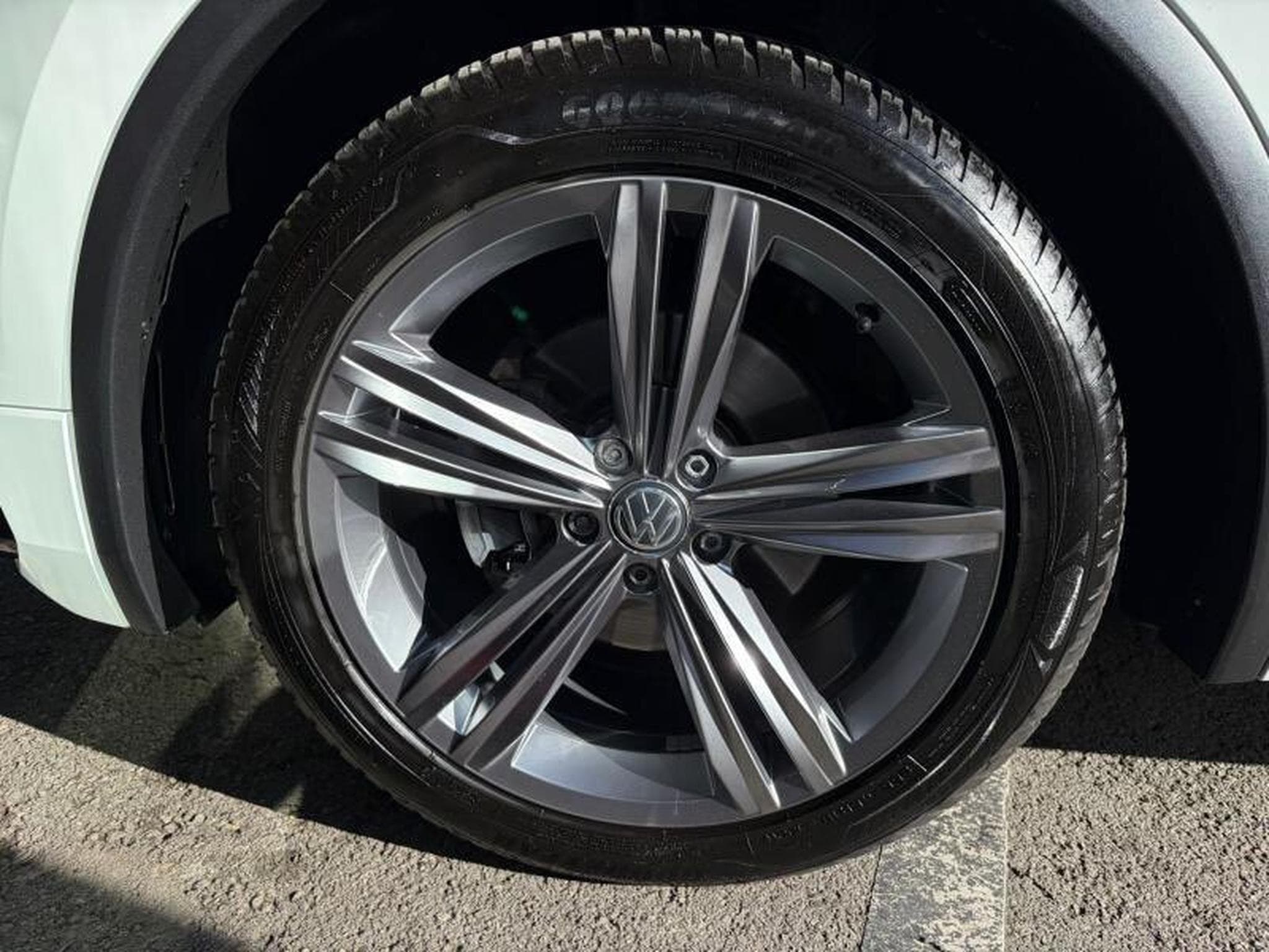 VW Tiguan III R-Line 1.5L 150CV (2020) - Photo 14