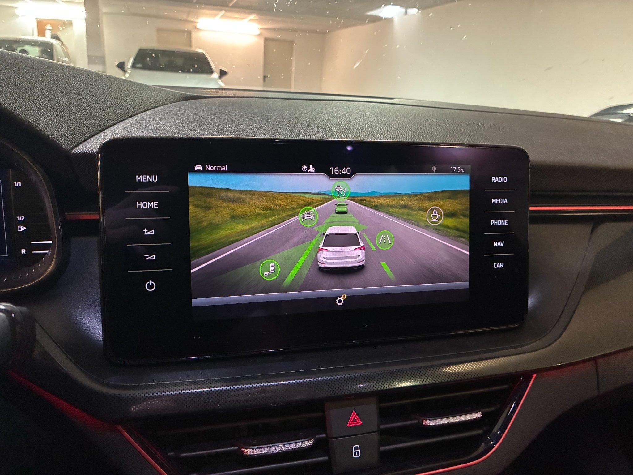 Skoda Scala MonteCarlo+1.5TSI+150hp+DSG+PSP+LED+Pano (2020) - Foto 10