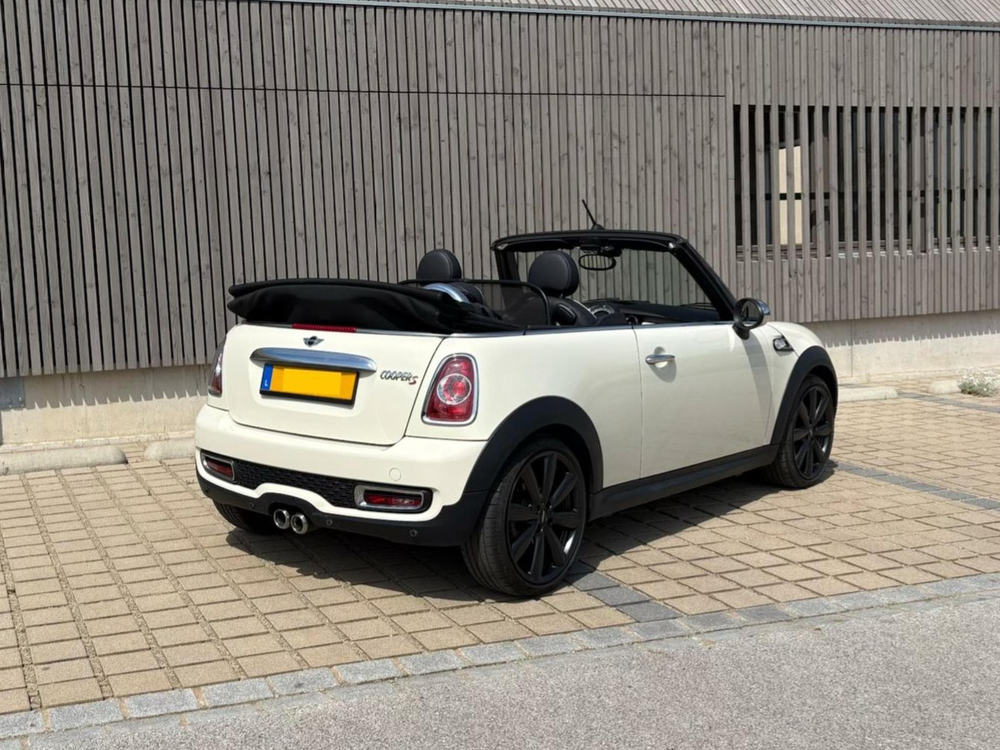 Mini Cabrio Cooper Cooper S R57 (2012) - Photo 5