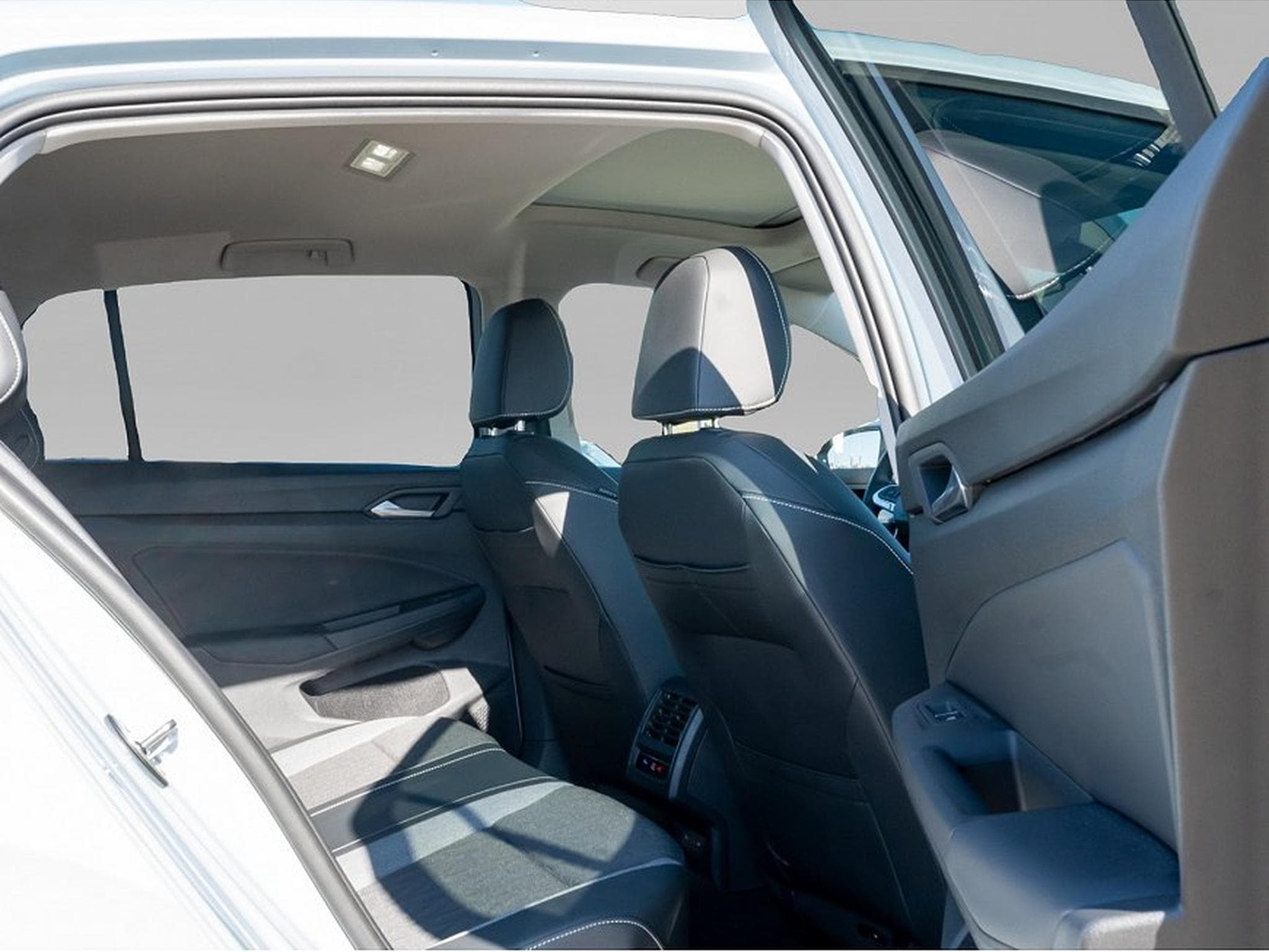 VW Golf (2025) - Foto 4