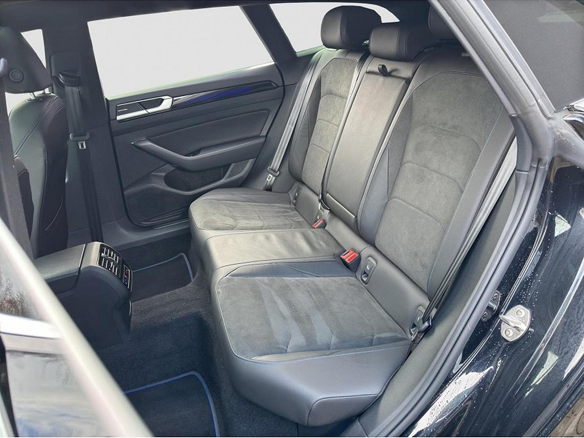 VW Arteon (2024) - Foto 17