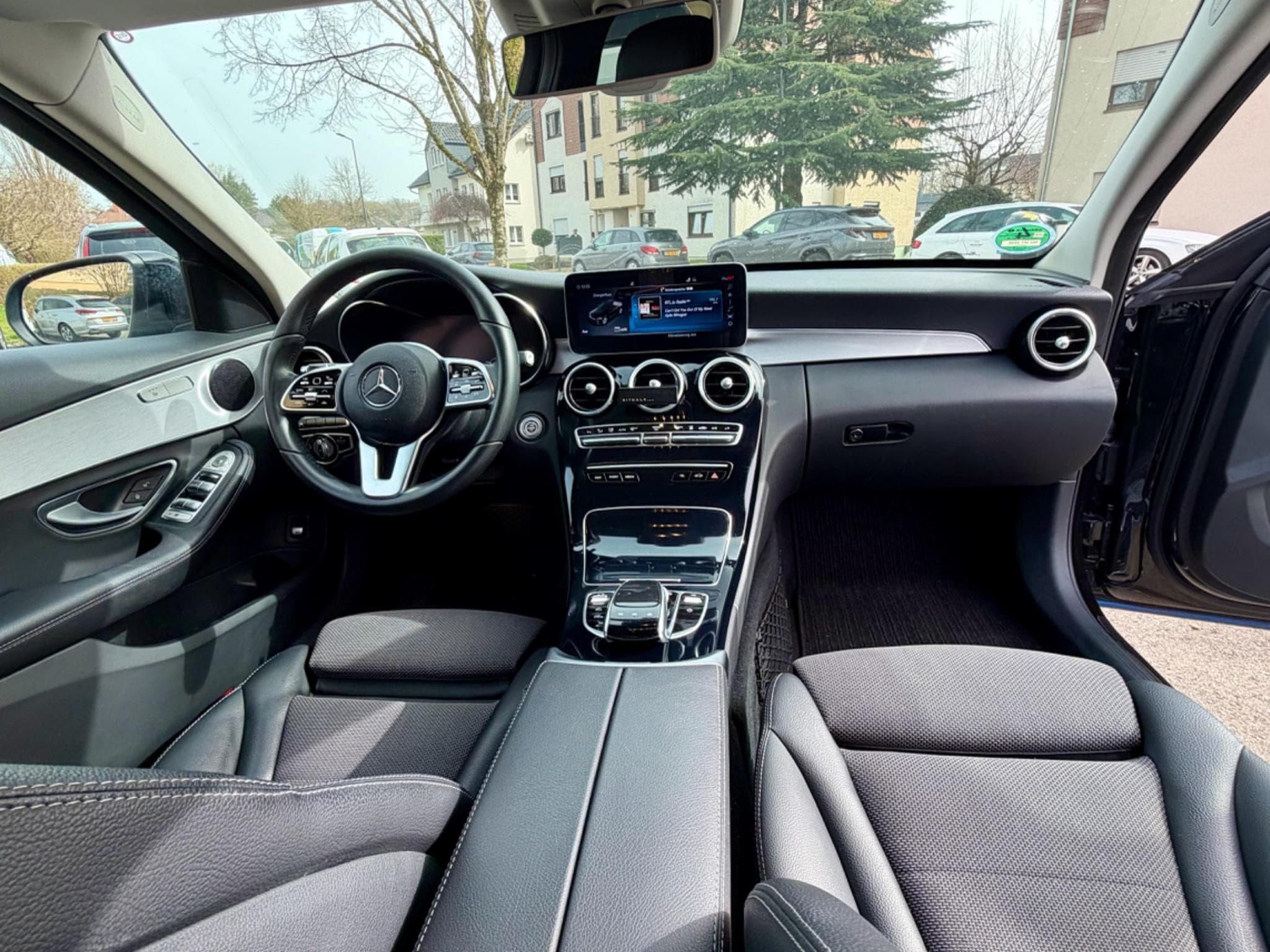 Mercedes C 300 C300de plug-in hybrid diesel-electrique (2020) - Foto 5