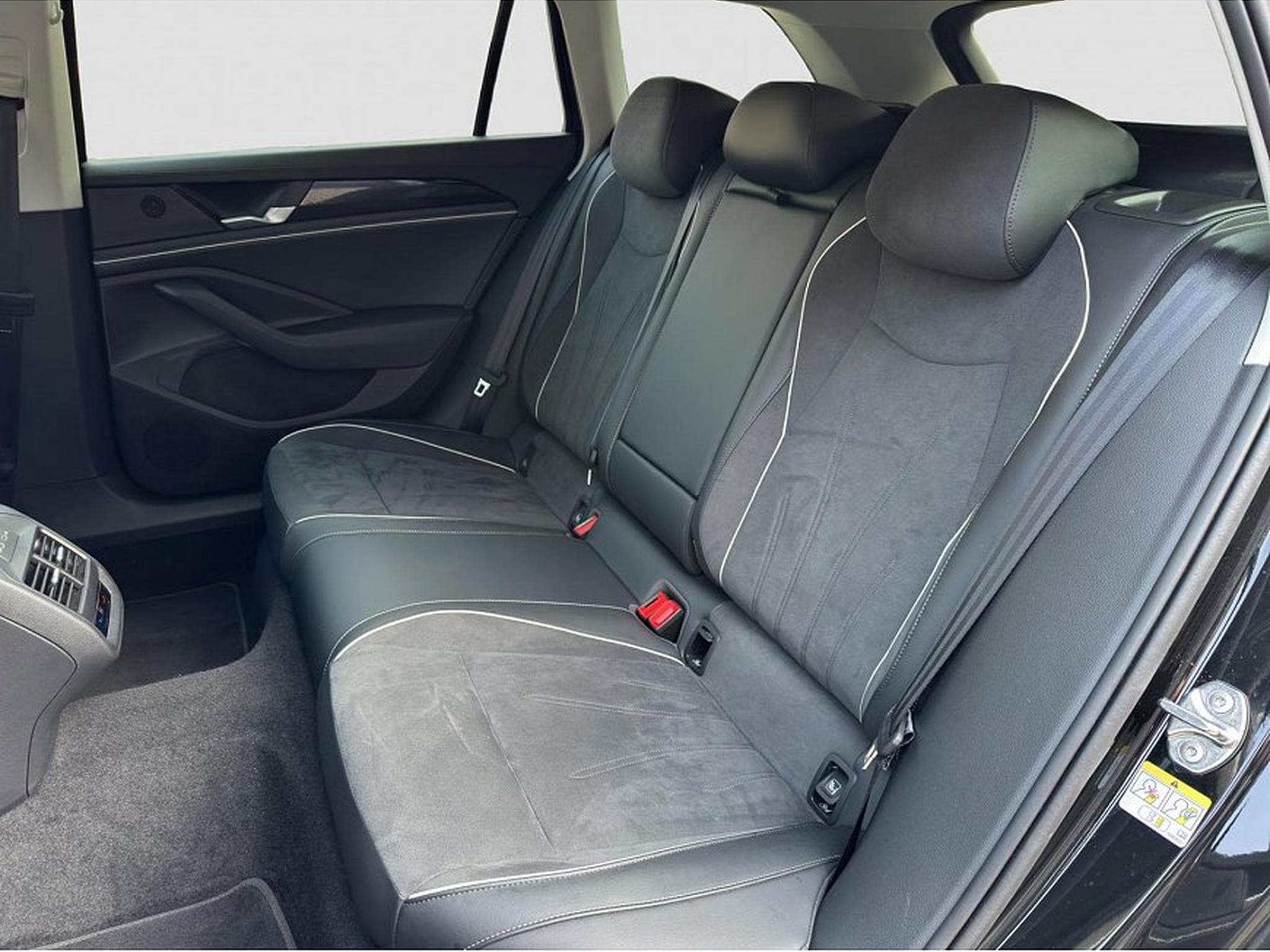 VW Passat (2026) - Foto 17