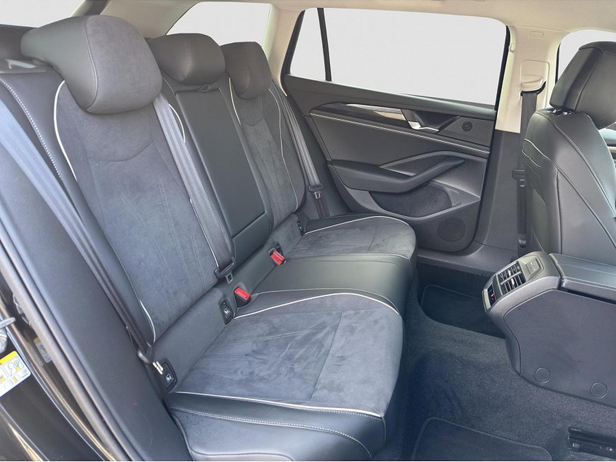 VW Passat (2026) - Foto 18