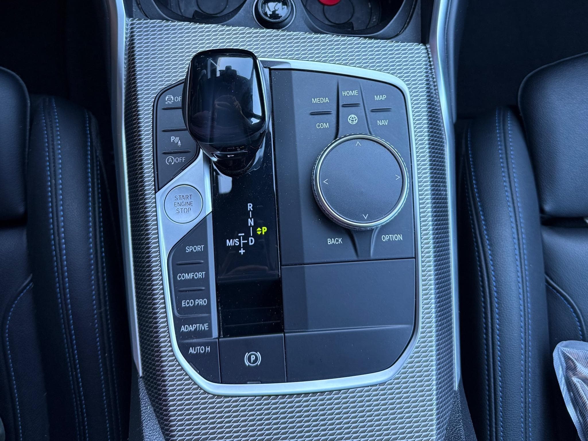 BMW 320 xDrive M-Sport (2020) - Photo 11