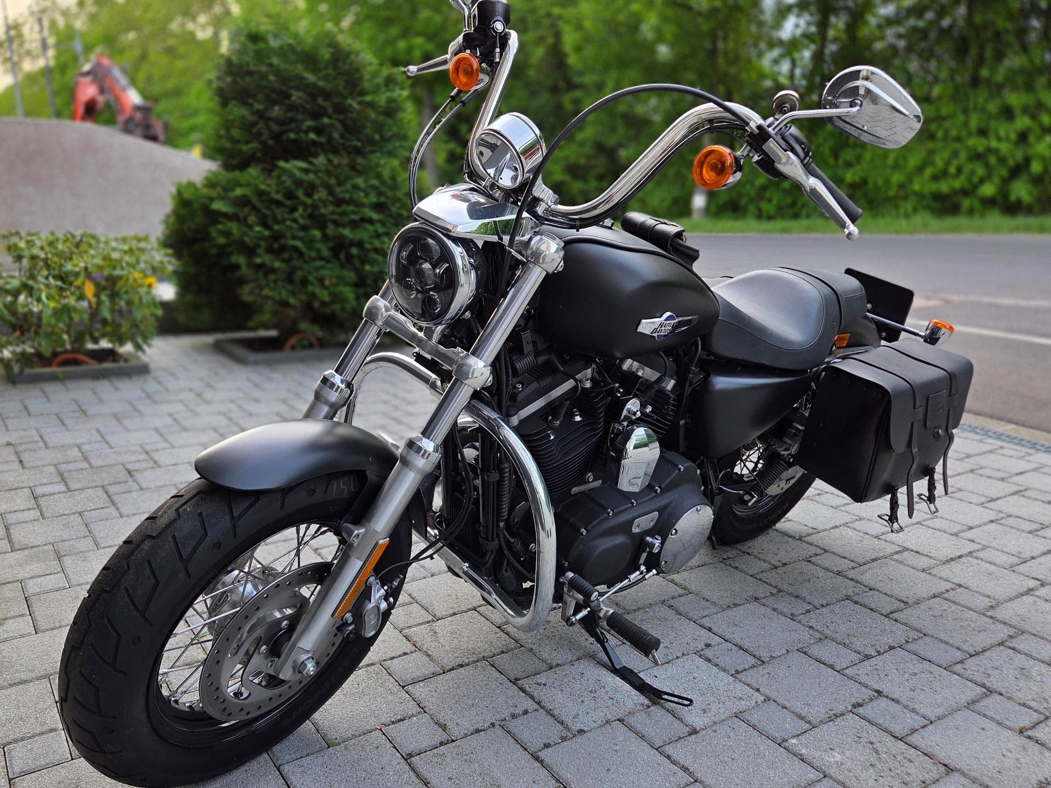 Harley-Davidson Custom XL 1200 Custom CB (2016) - Photo 1