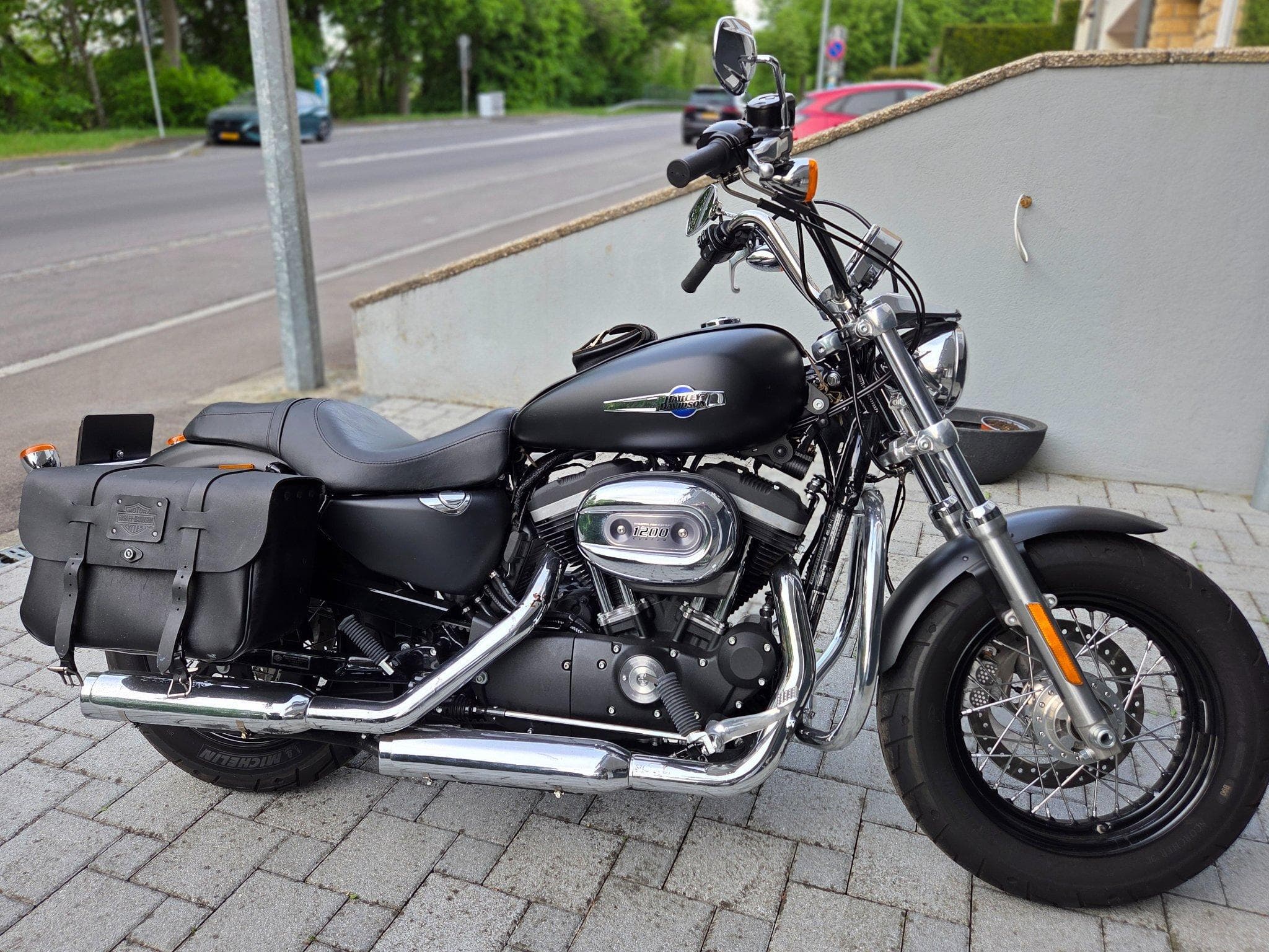 Harley-Davidson Custom XL 1200 Custom CB (2016) - Photo 3