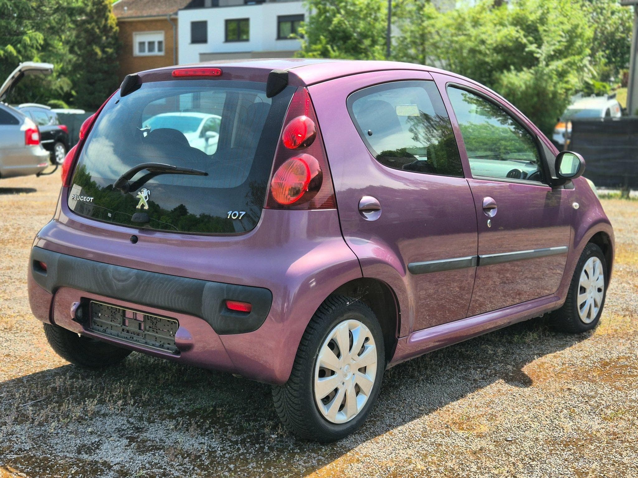 Peugeot 107 1.0i 70 -1ère main-85.000km- (2013) - Photo 2