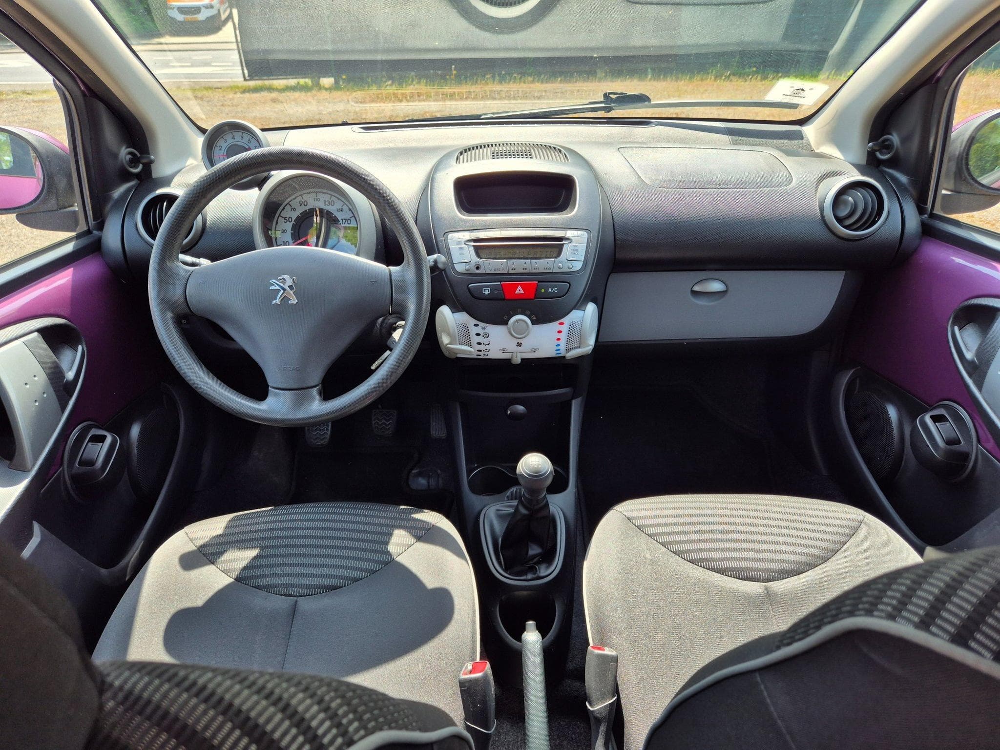 Peugeot 107 1.0i 70 -1ère main-85.000km- (2013) - Photo 3