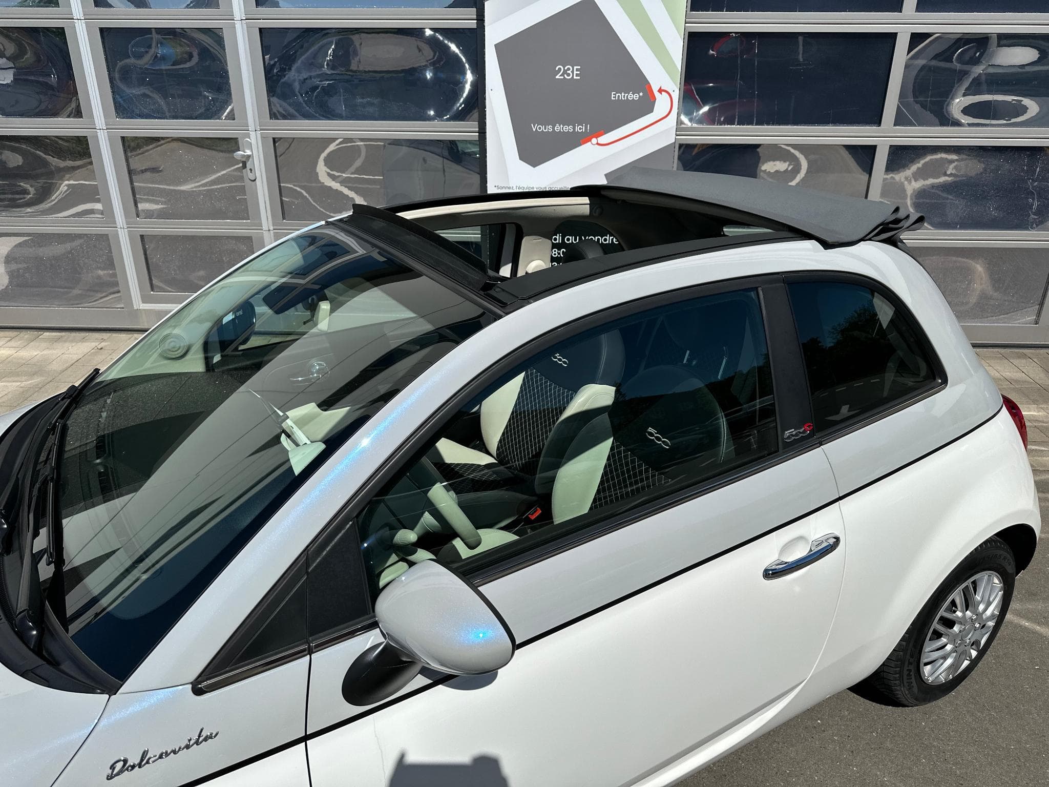 Fiat 500 500C 1.0 Hybrid Dolcevita (2021) - Photo 2
