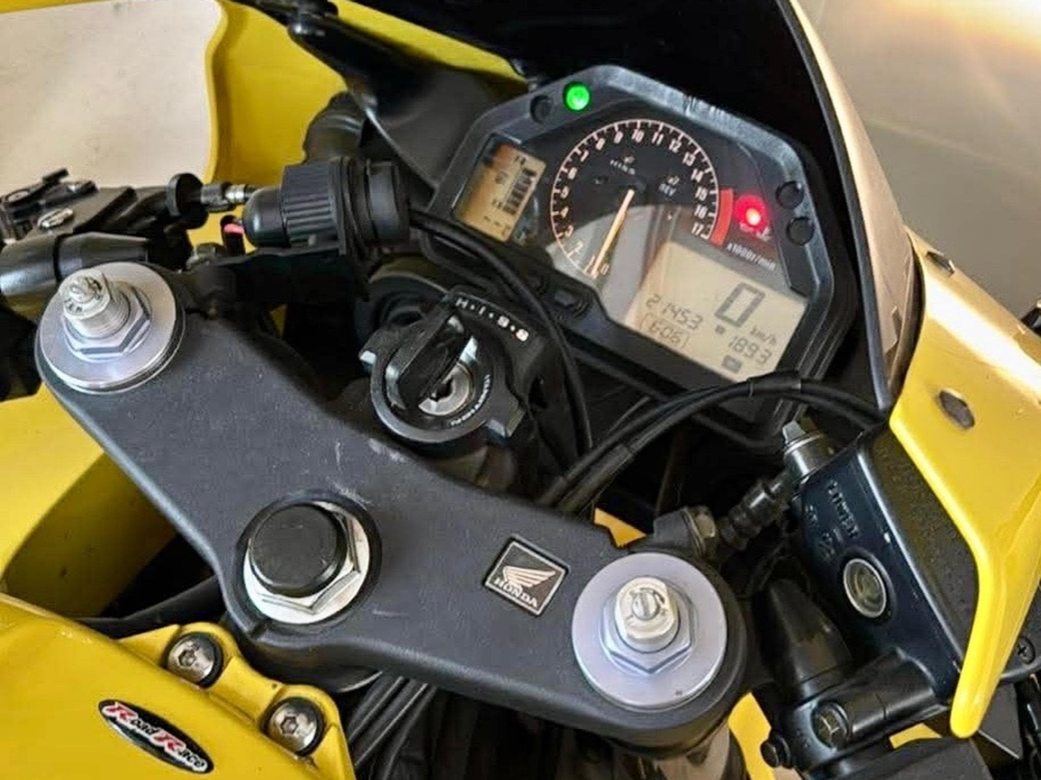 Honda CBR 600RR (2003) - Photo 3