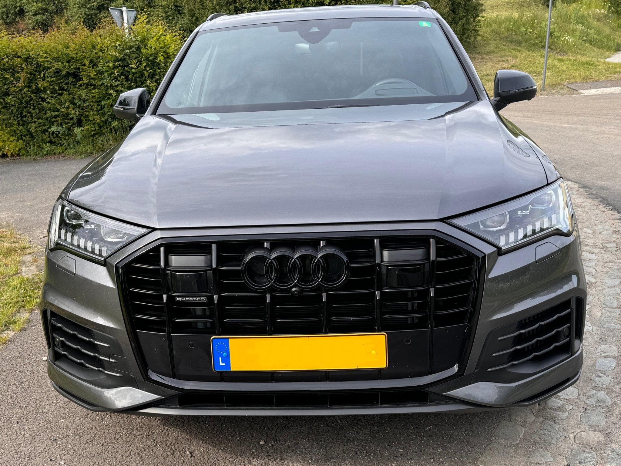 Audi Q7 TFSI e quattro (2023) - Photo 2