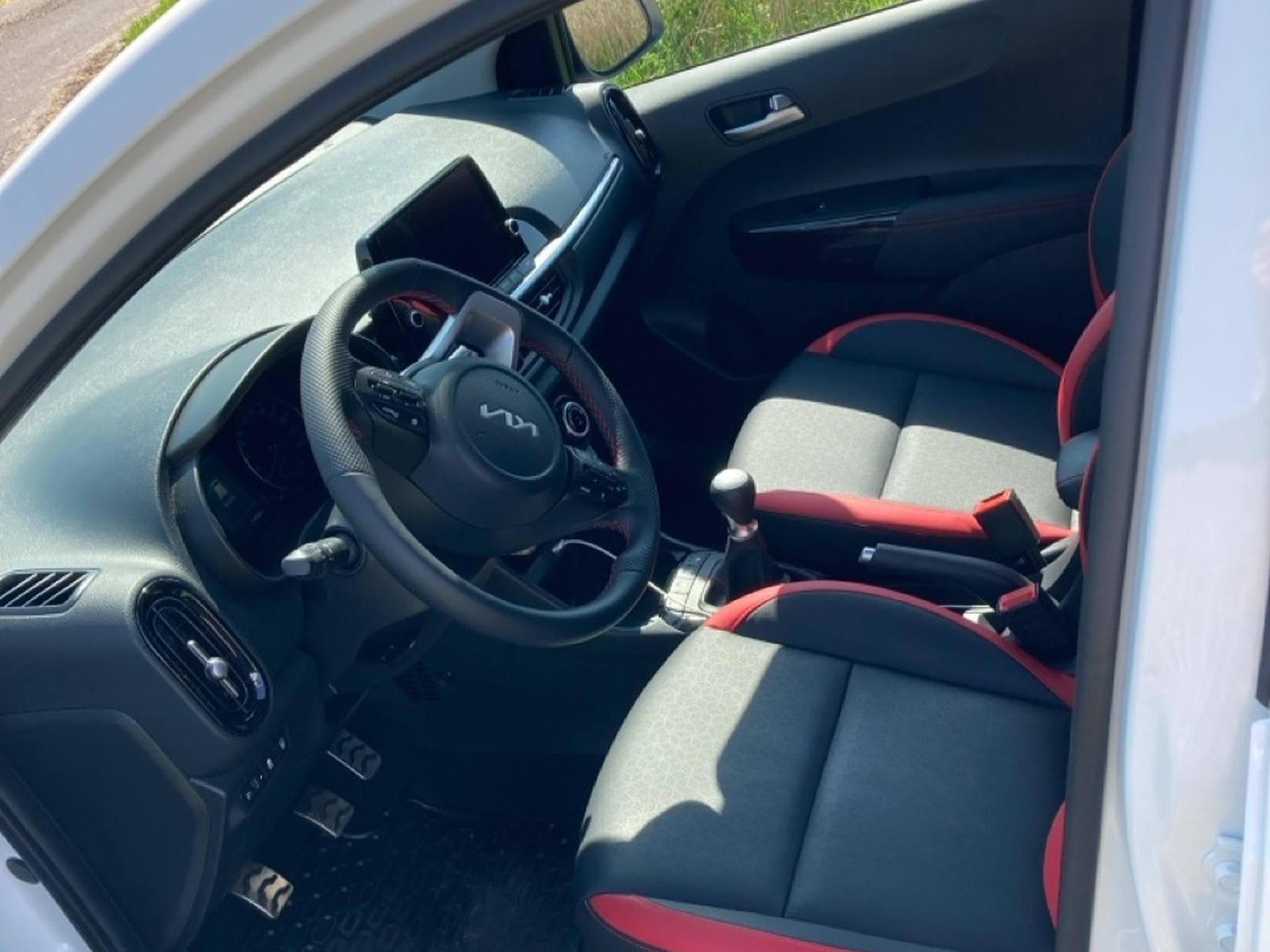 Kia Picanto GT Line (2023) - Foto 3