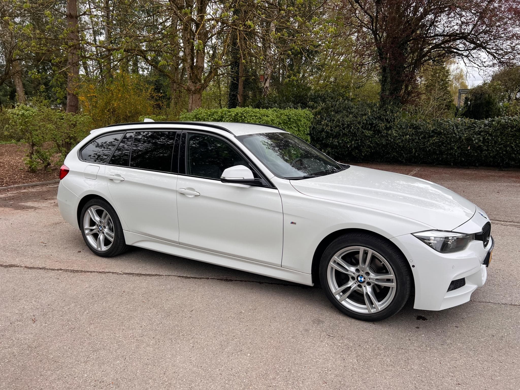 BMW 320 BMW 320d xDrive Touring M (2019) - Photo 2