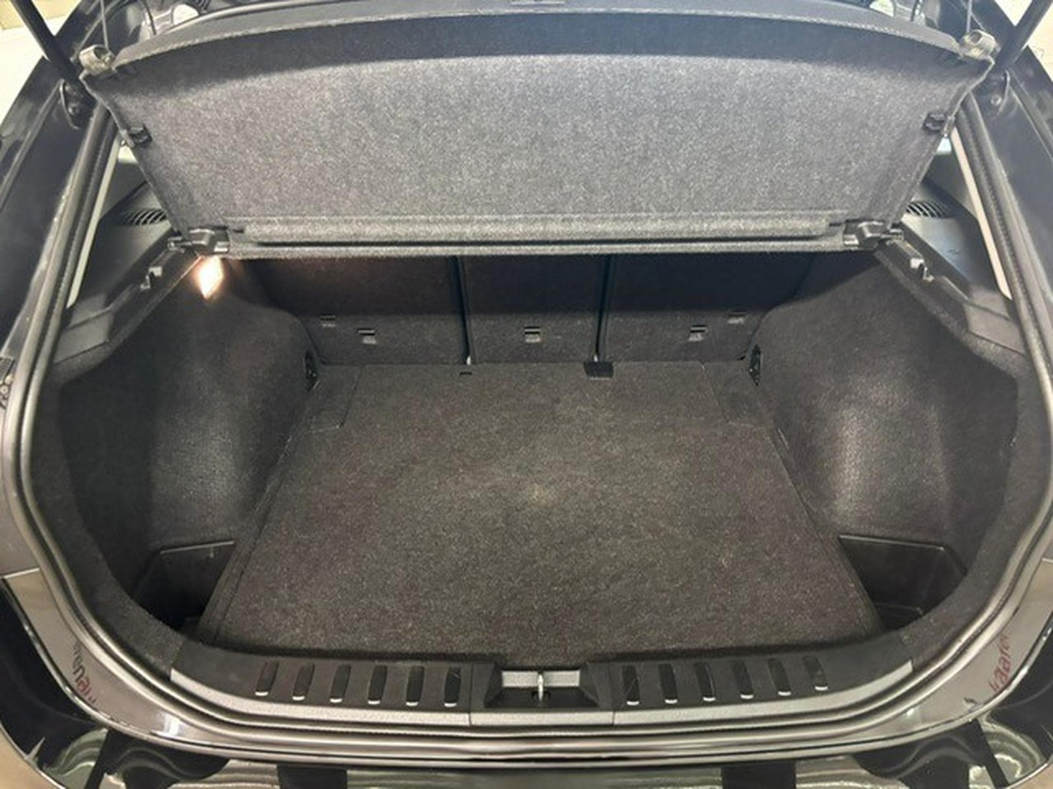 BMW X1 18i sDrive (2014) - Foto 13