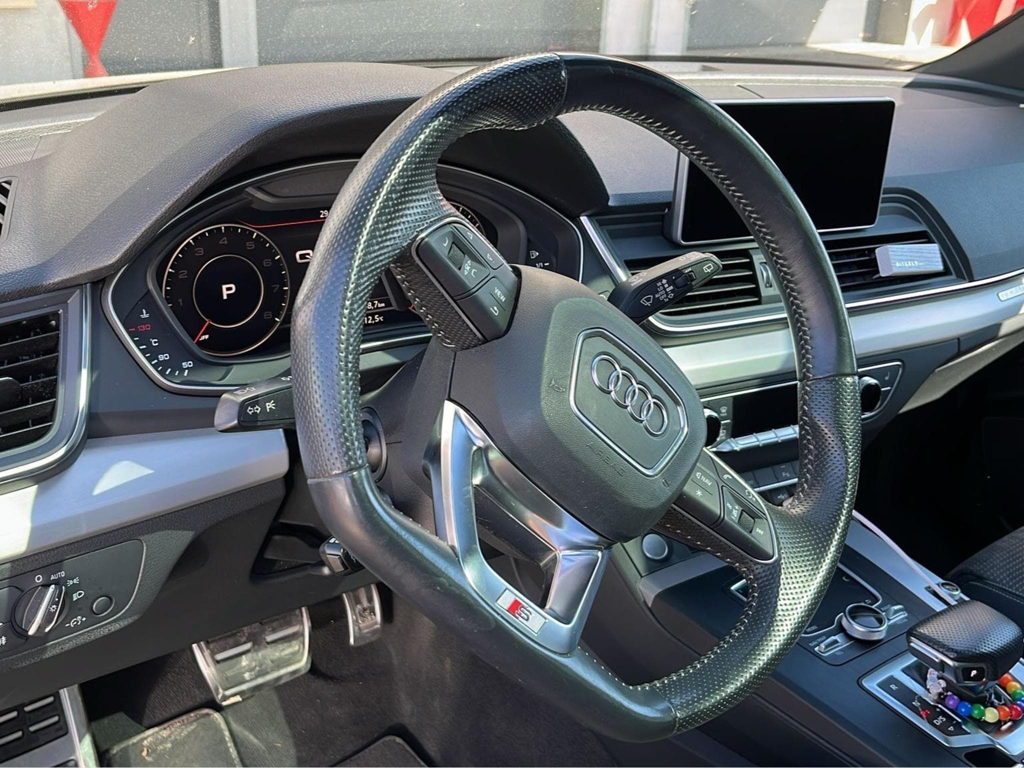 Audi Q5 S-Line (2019) - Photo 4