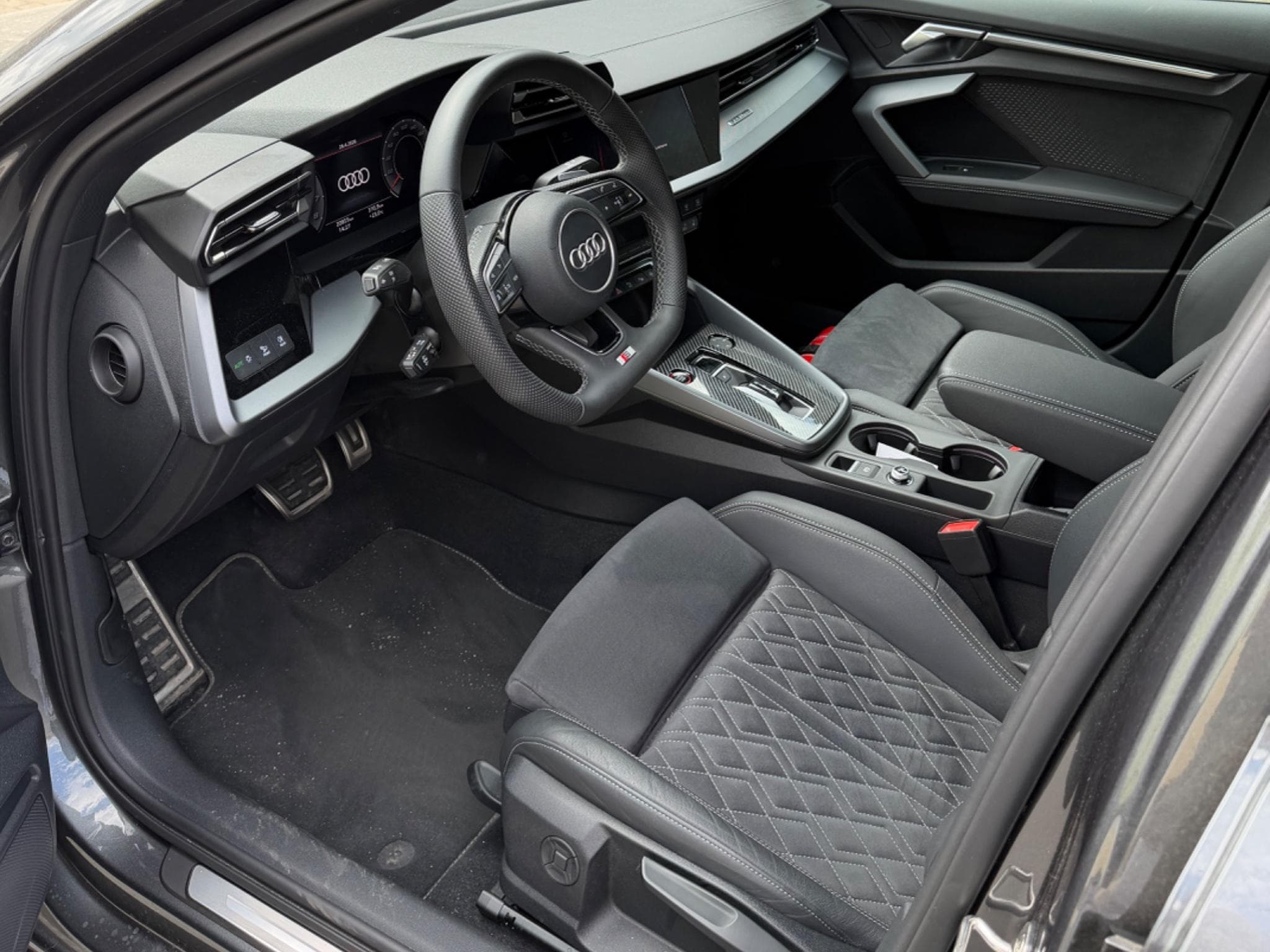 Audi S3 S-line (2025) - Photo 7