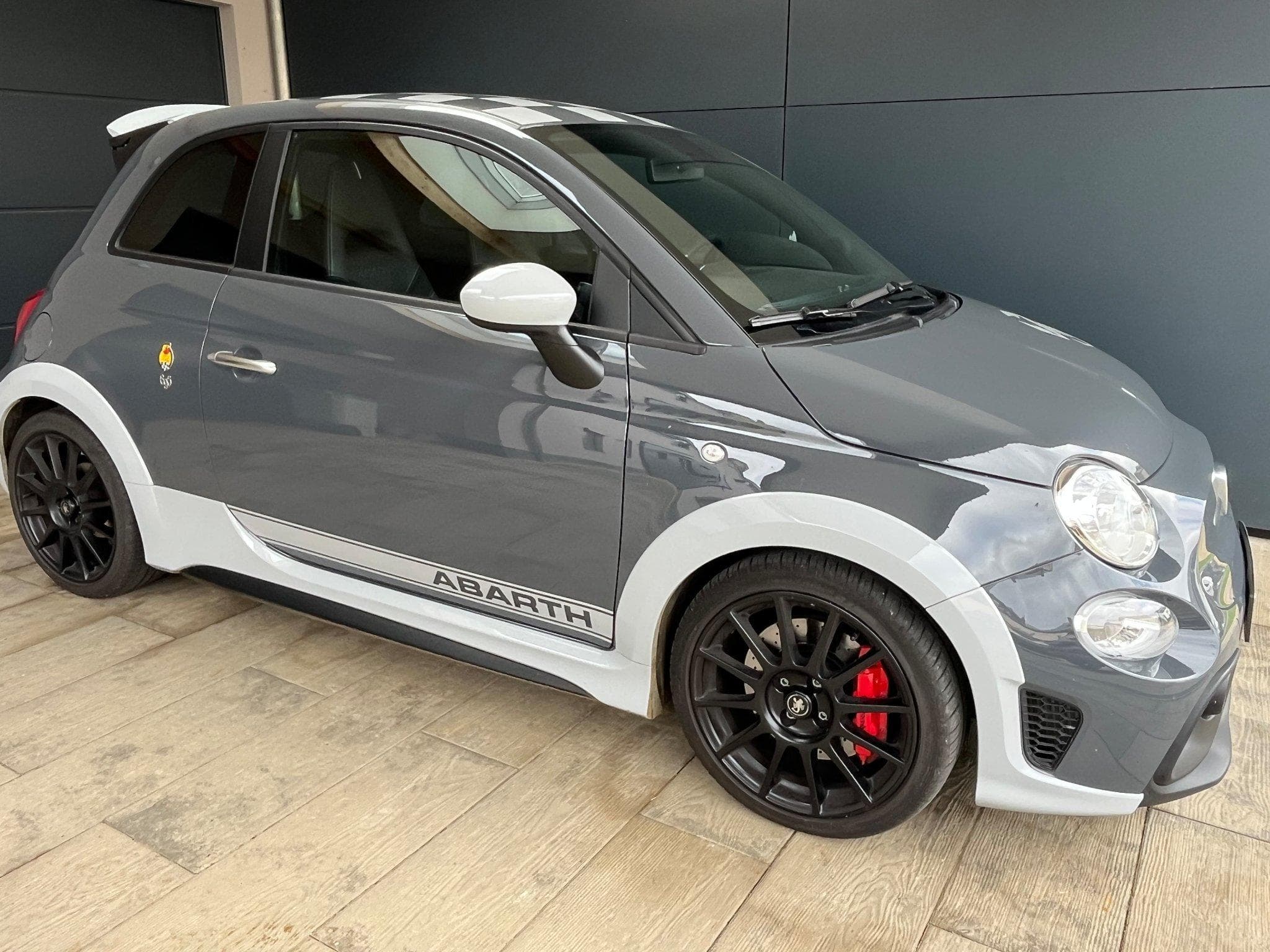Abarth 695 70ème anniversaire (2020) - Photo 2