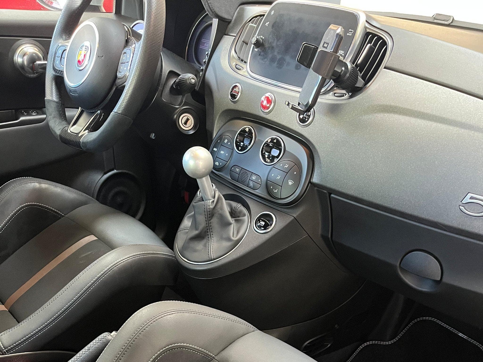 Abarth 695 70ème anniversaire (2020) - Photo 11