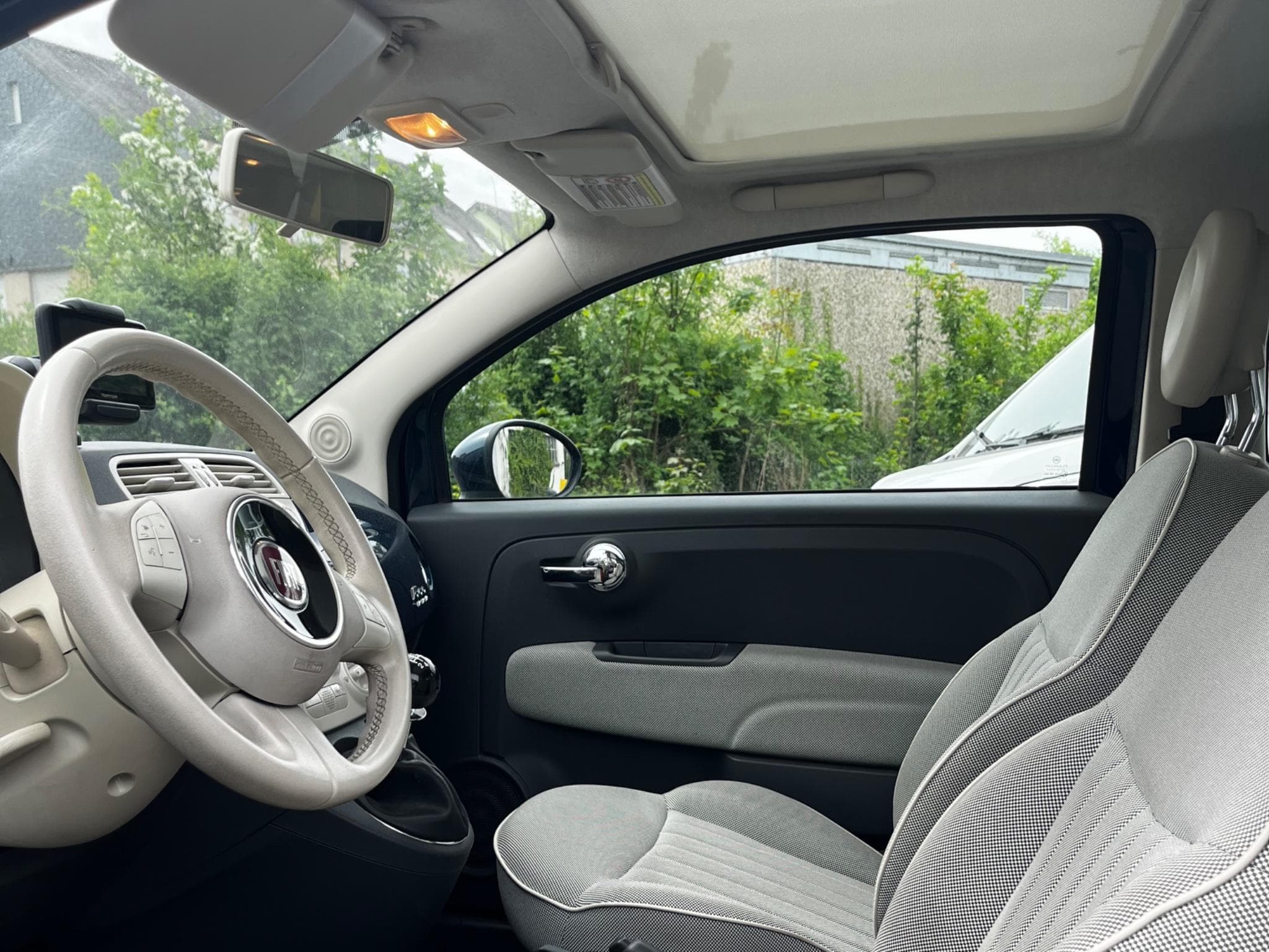 Fiat 500 1.2 lounge (2014) - Photo 3