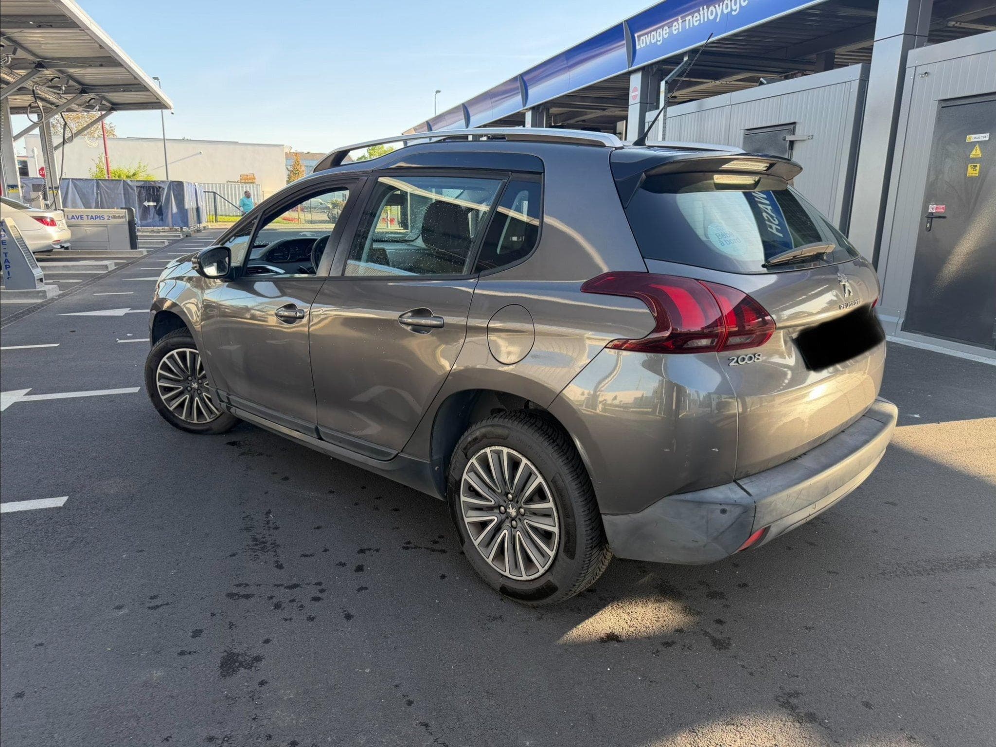 Peugeot 2008 (2016) - Photo 3