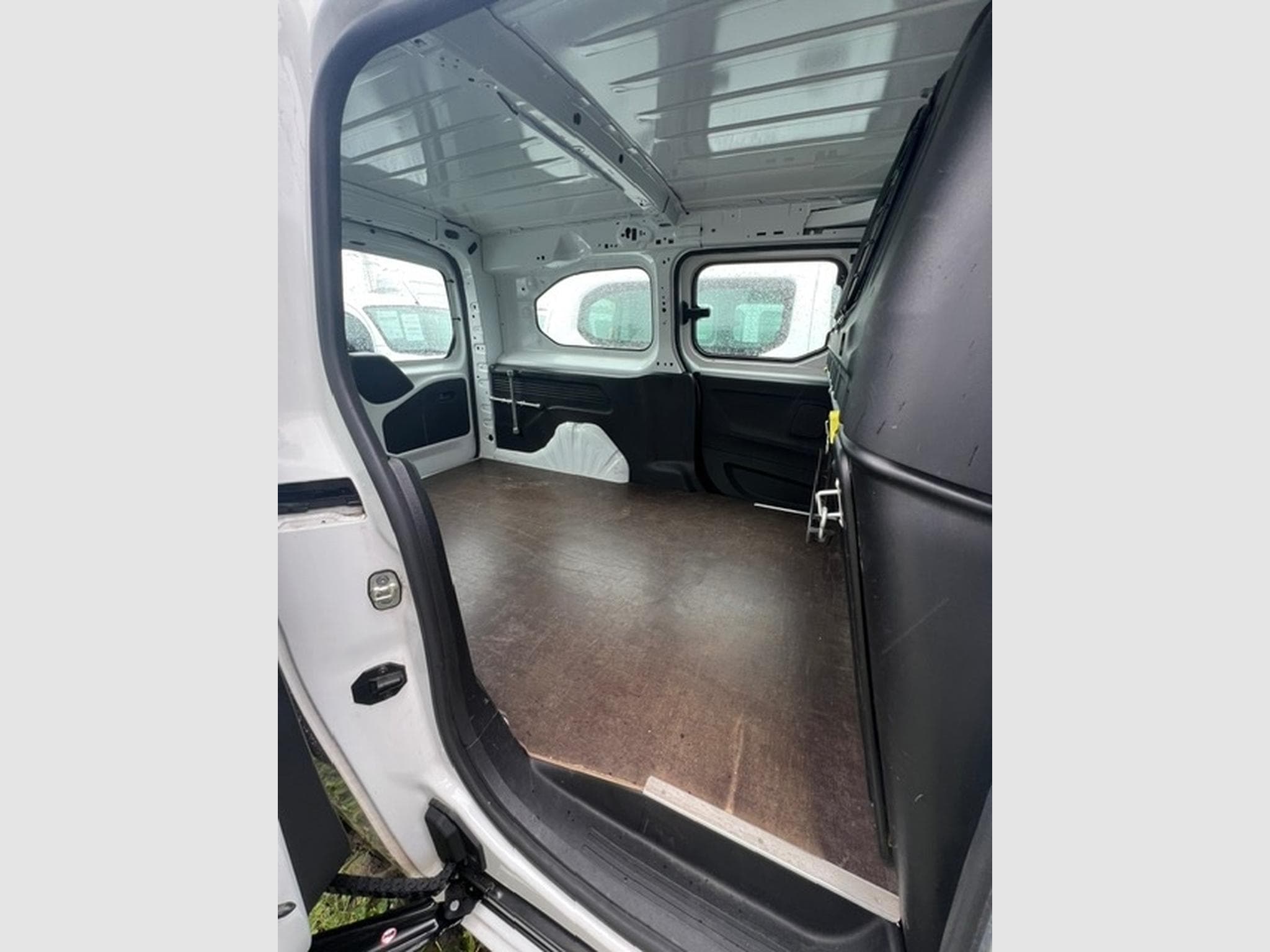 Citroën Berlingo 1,5 BHDI L HEAVY PRO (2021) - Photo 8