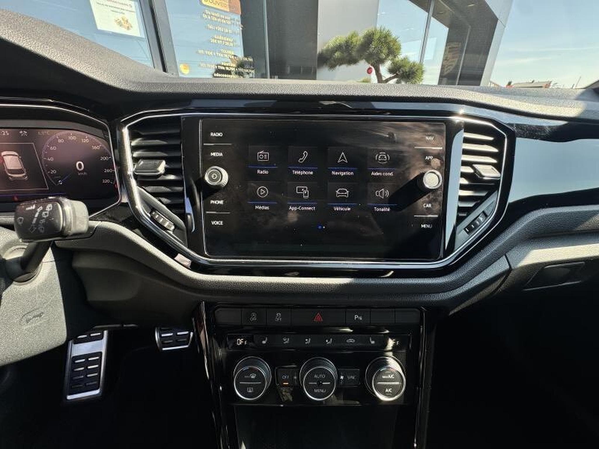 VW T-Roc R 300CV (2021) - Photo 5
