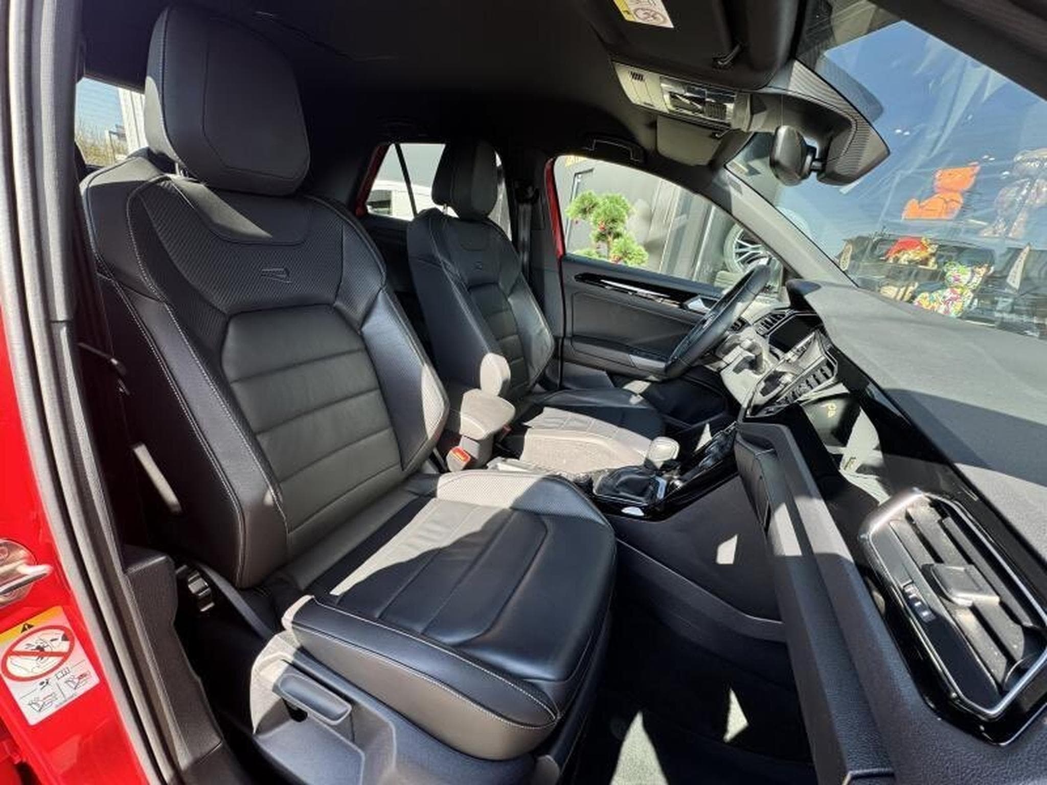 VW T-Roc R 300CV (2021) - Photo 8