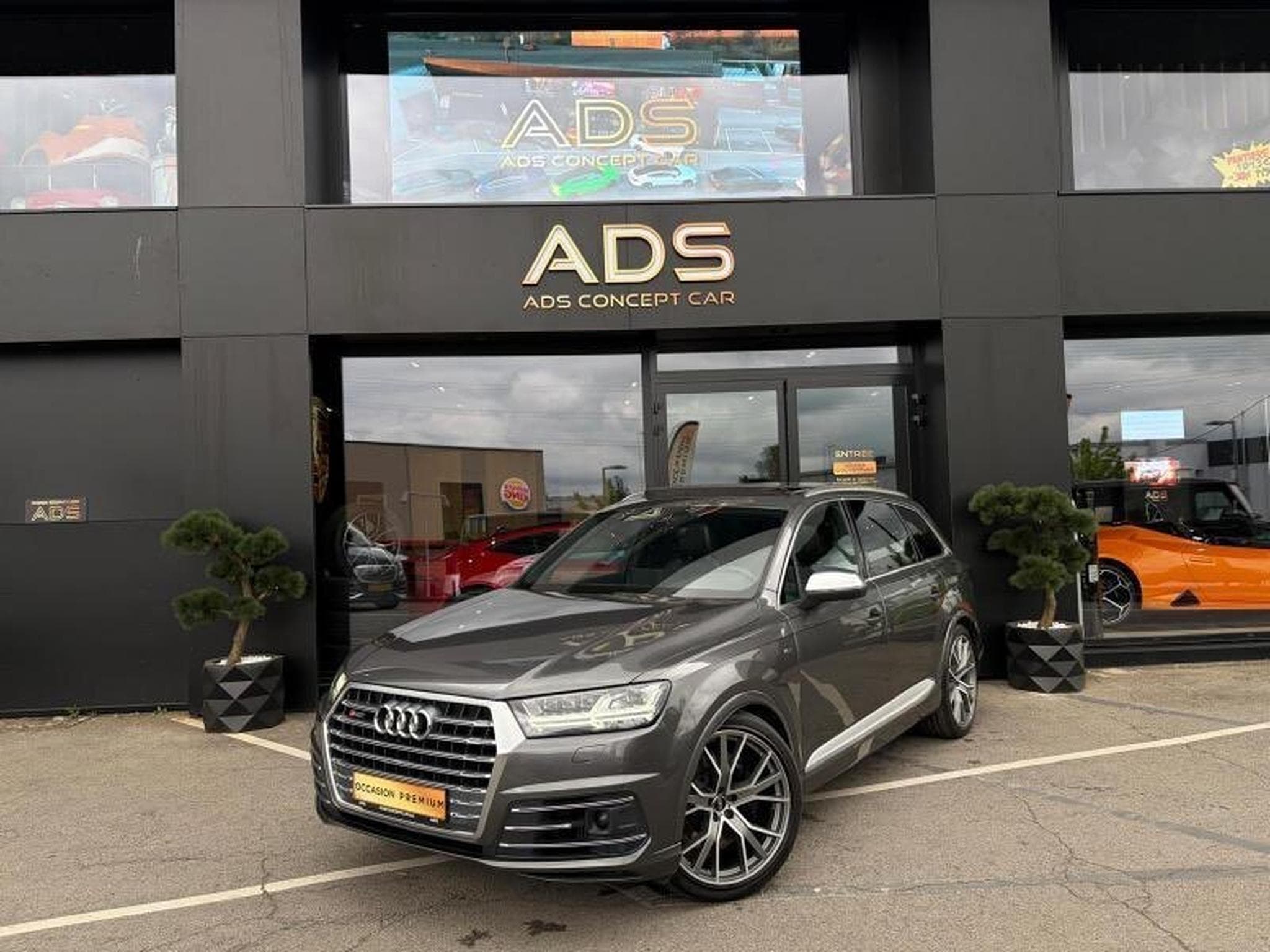 Audi SQ7 4.0L tiptronic 7 places (2018) - Photo 18
