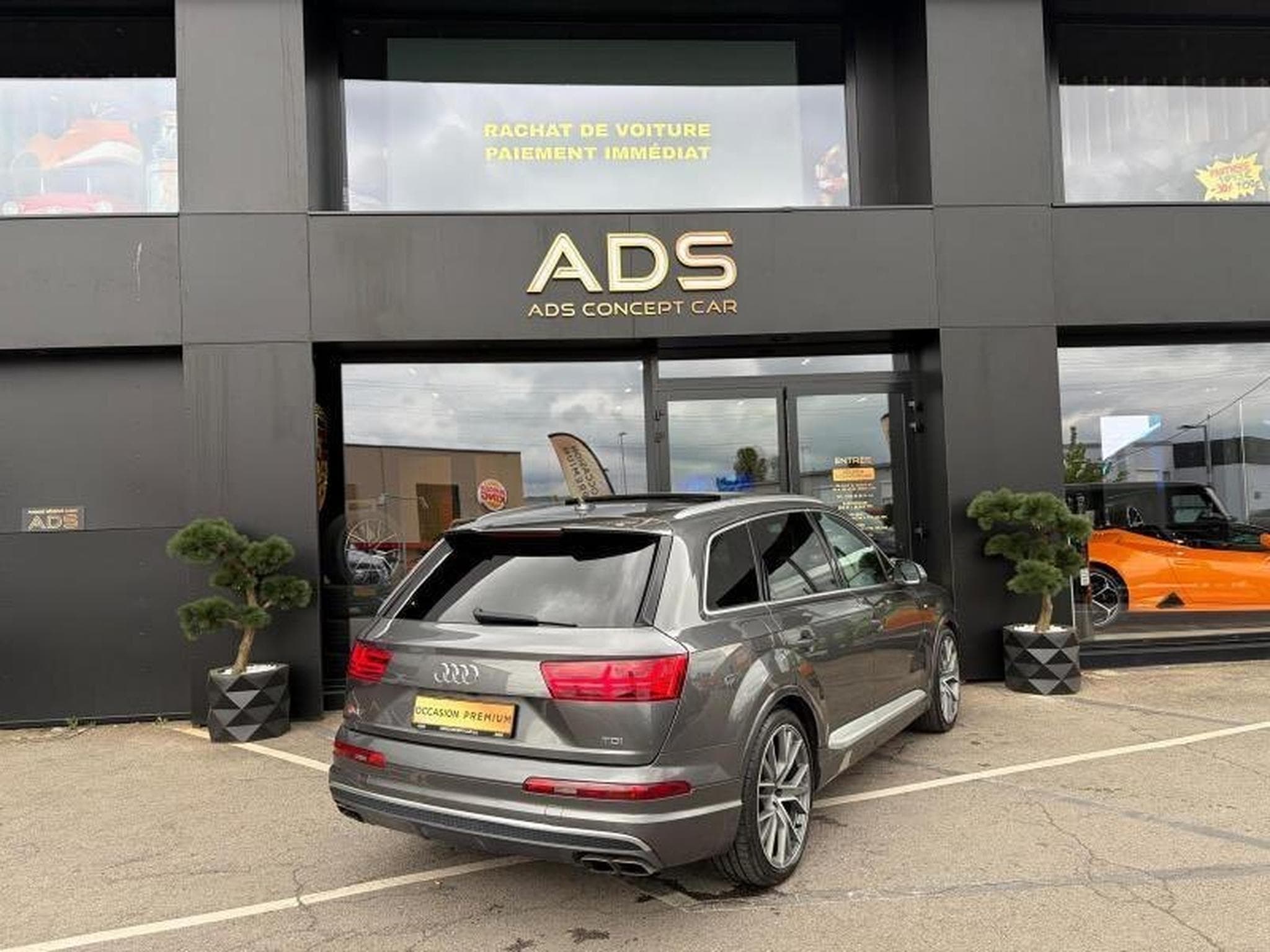 Audi SQ7 4.0L tiptronic 7 places (2018) - Photo 20