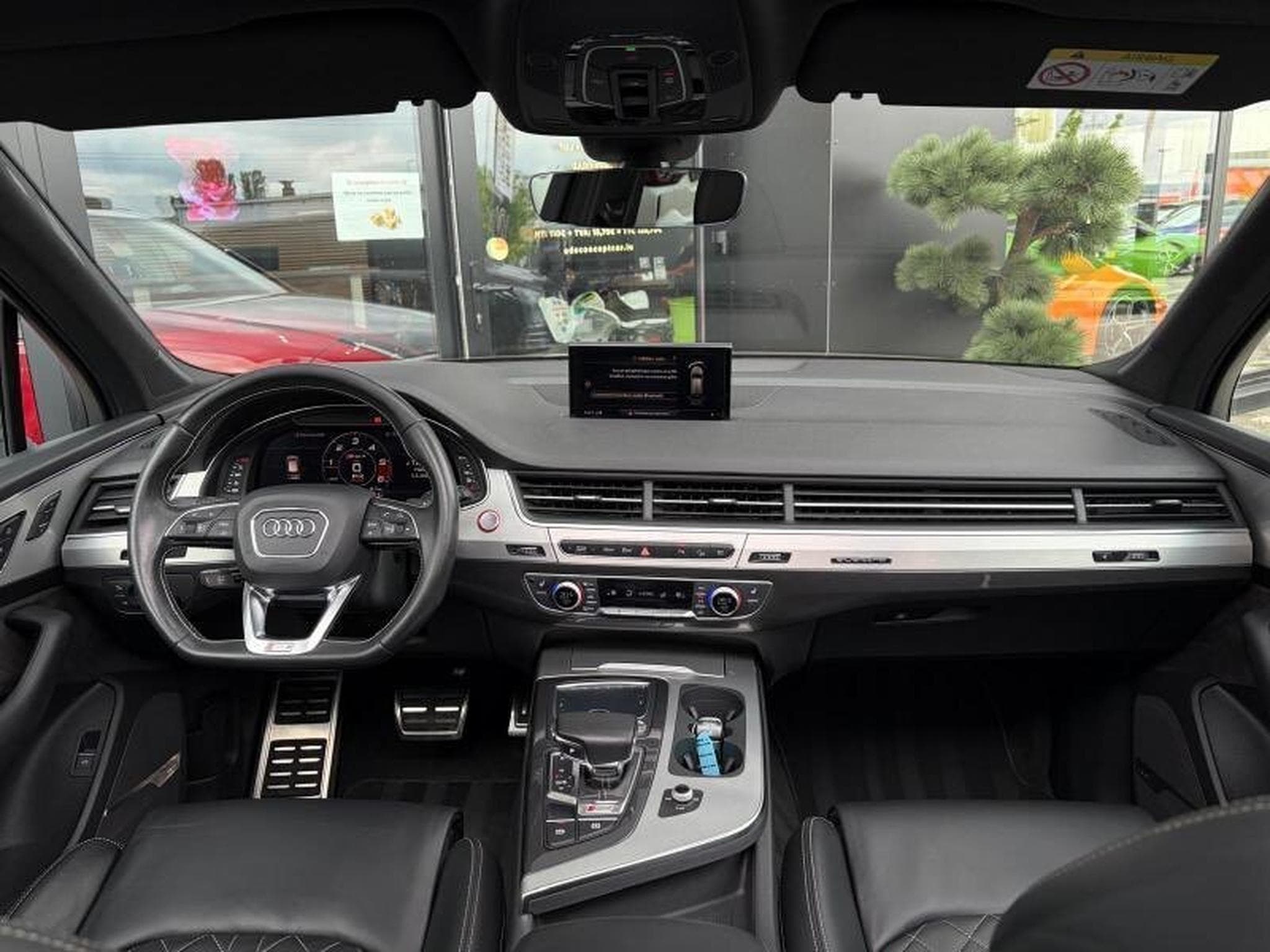 Audi SQ7 4.0L tiptronic 7 places (2018) - Photo 7