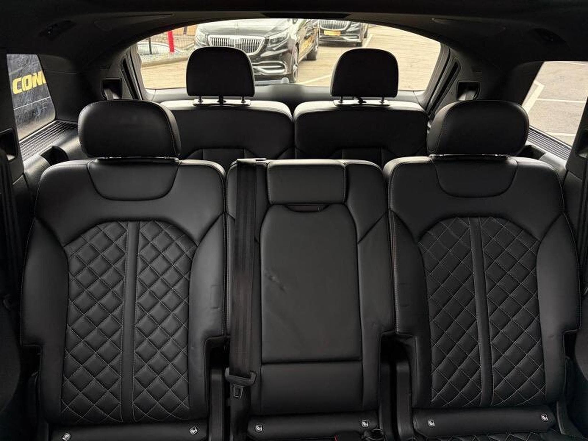 Audi SQ7 4.0L tiptronic 7 places (2018) - Photo 11