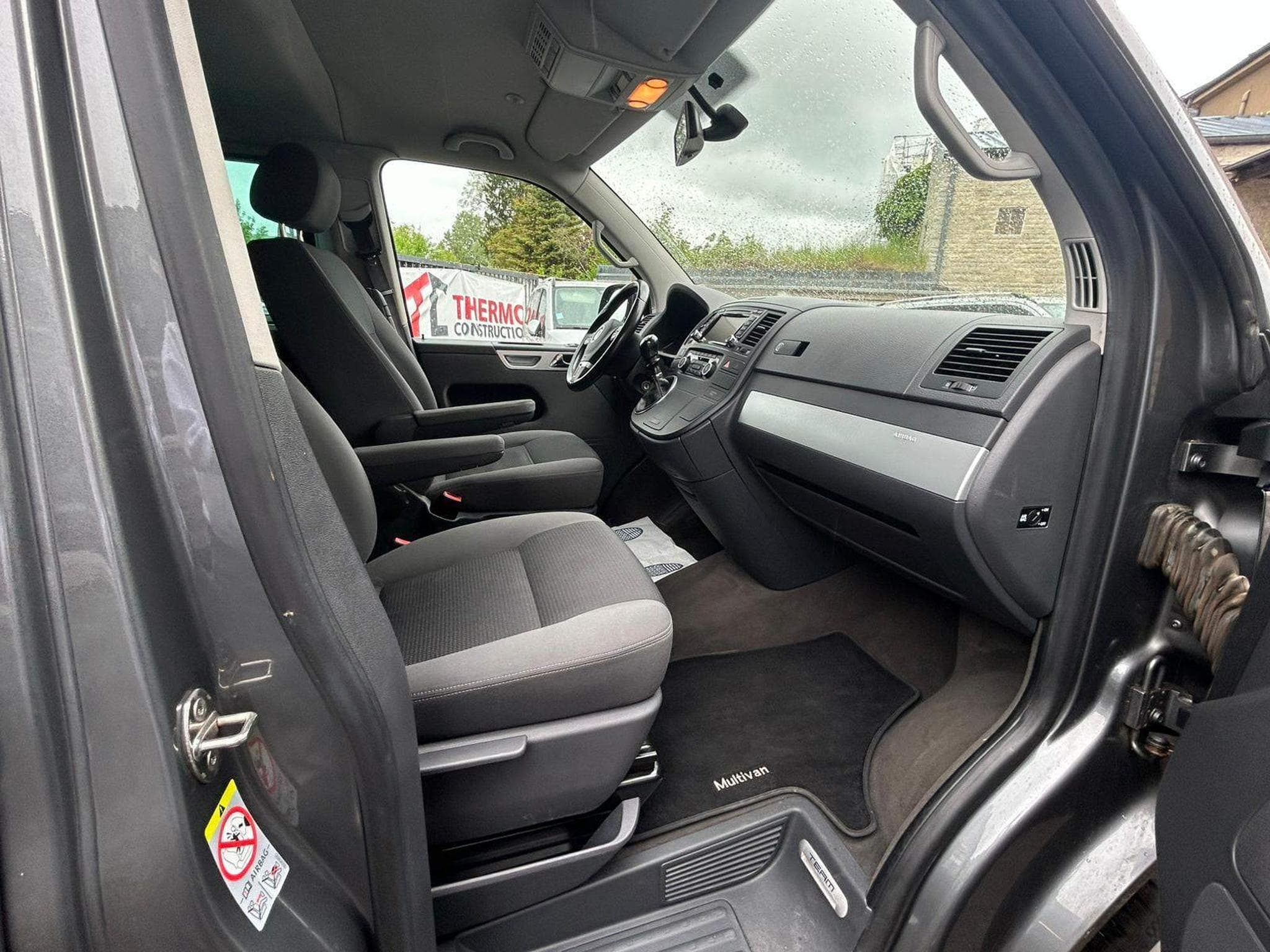 VW Multivan 2.0 TDI 180CV 4 MOTION 7 PLACES (2011) - Photo 9