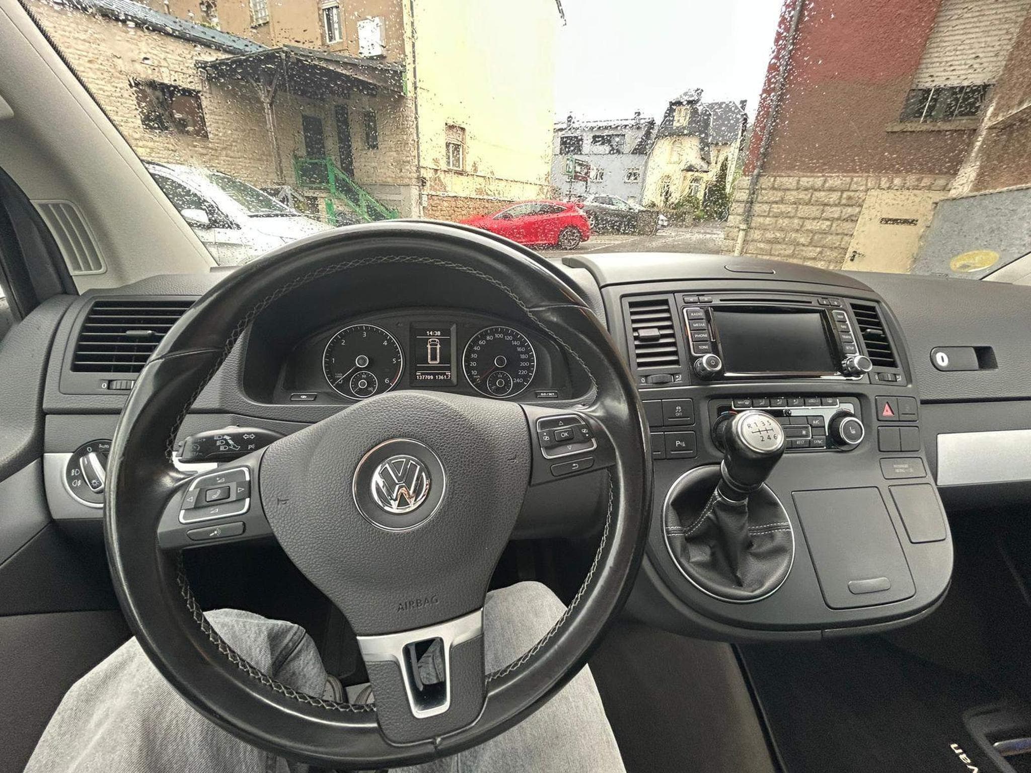 VW Multivan 2.0 TDI 180CV 4 MOTION 7 PLACES (2011) - Photo 12
