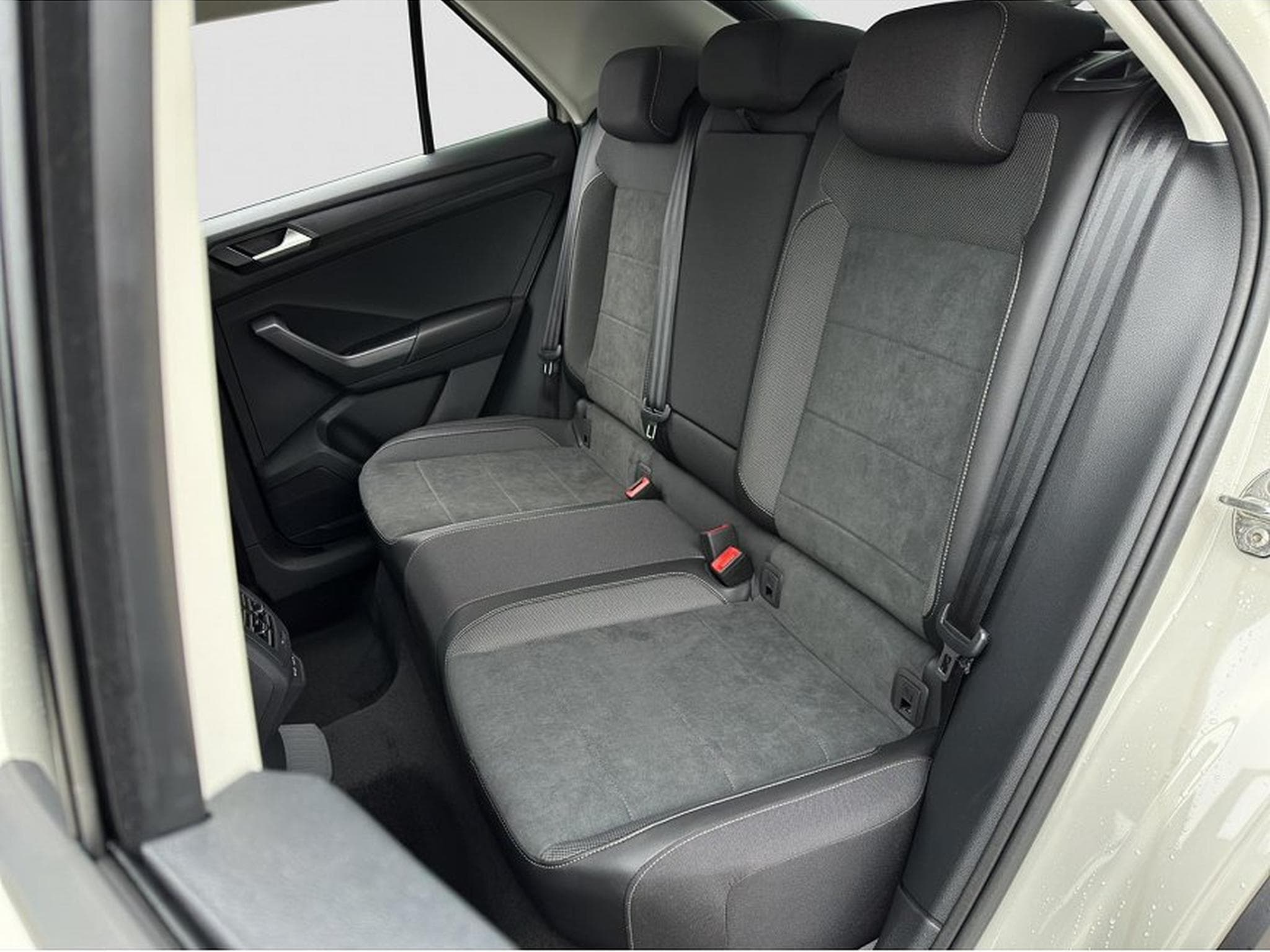 VW T-Roc (2025) - Foto 17