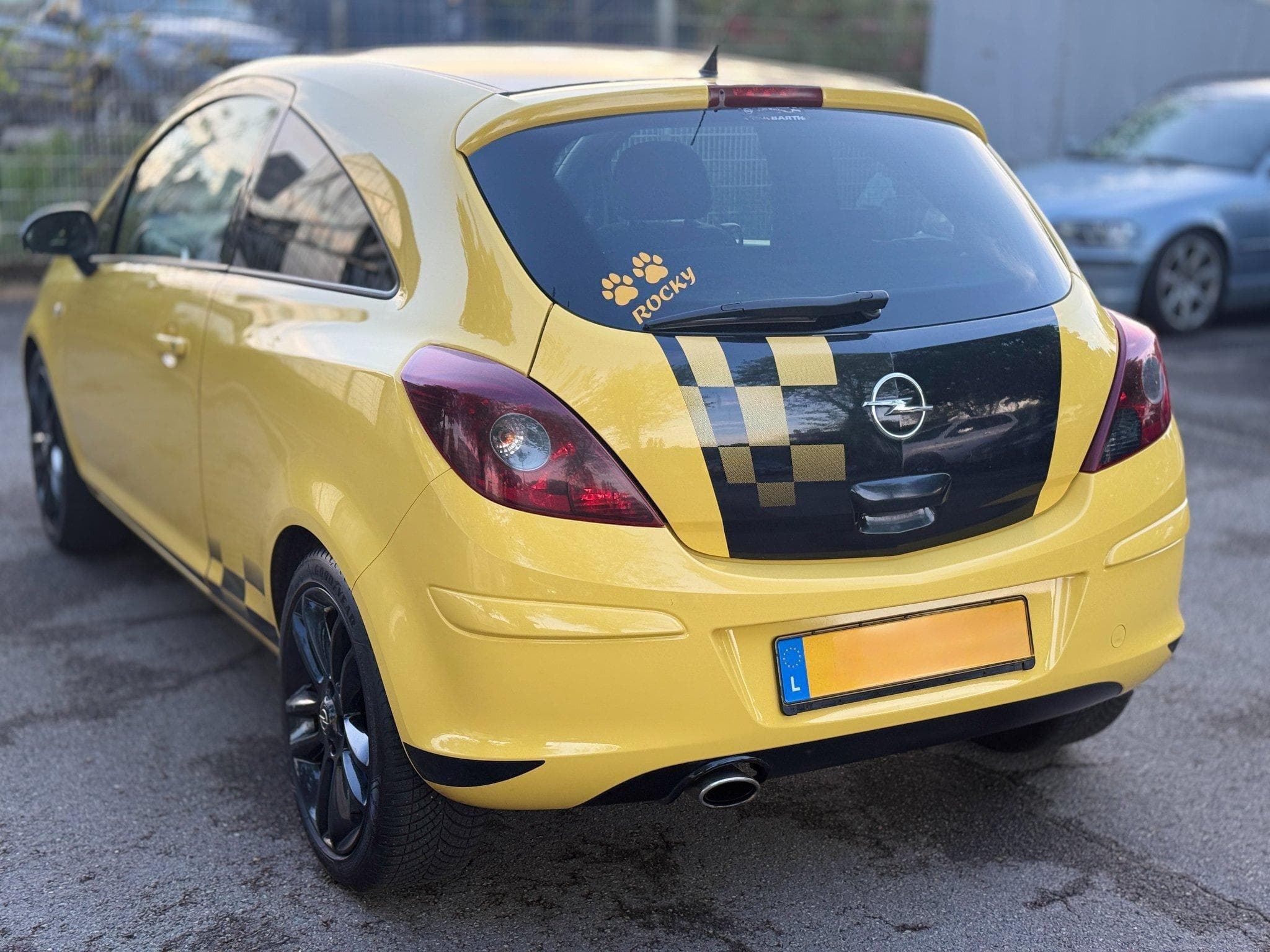 Opel Corsa 1.4 Sport Edition 101 (2010) - Photo 4