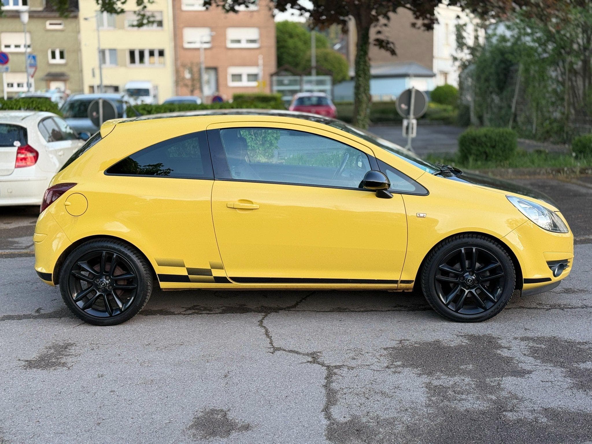 Opel Corsa 1.4 Sport Edition 101 (2010) - Photo 8