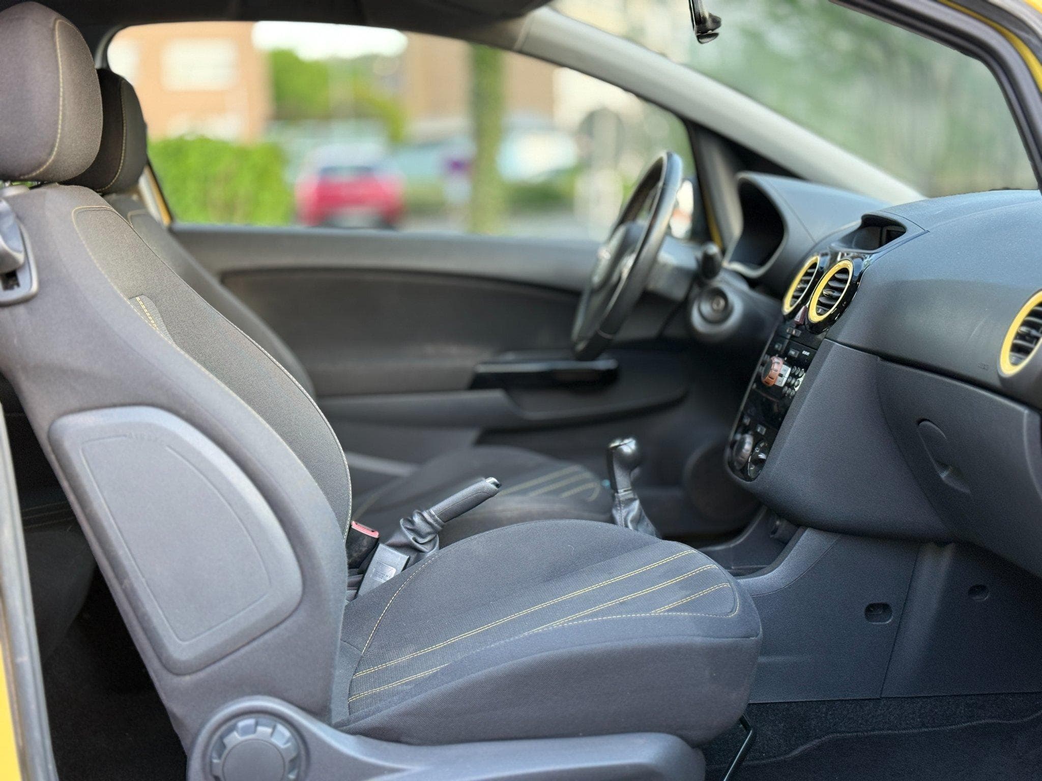 Opel Corsa 1.4 Sport Edition 101 (2010) - Photo 11