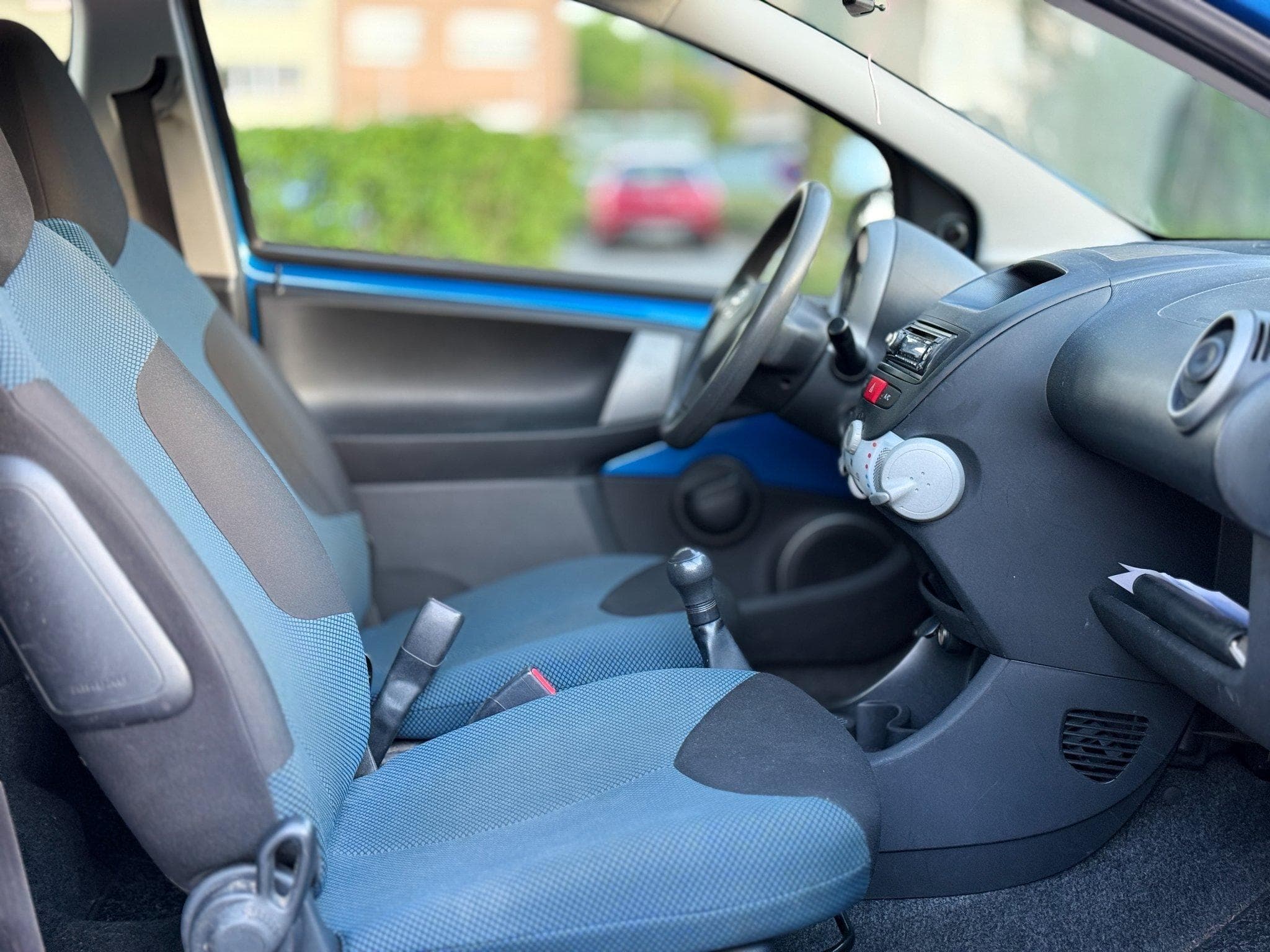 Toyota Aygo 1.0 (2012) - Photo 11