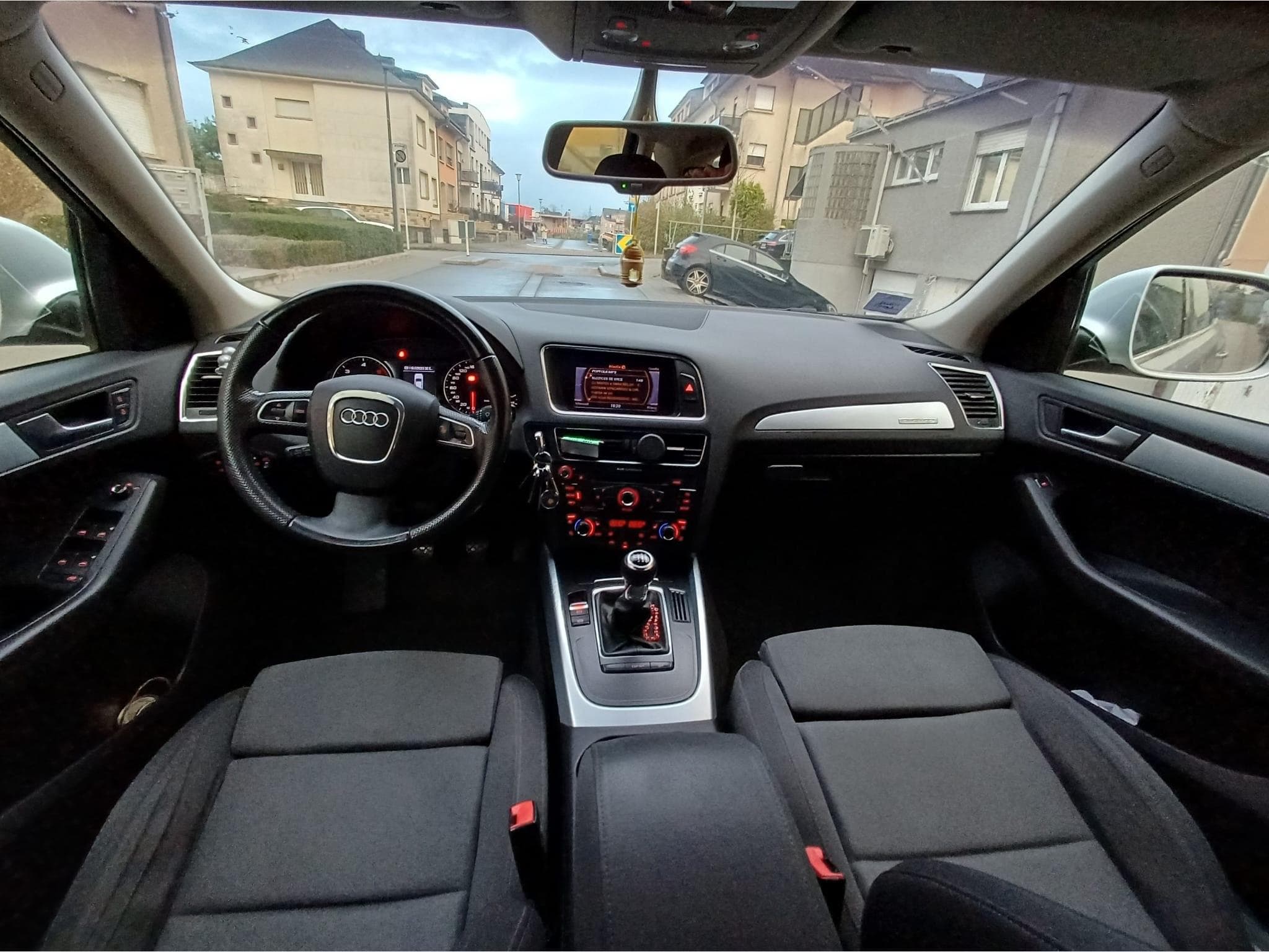 Audi Q5 (2009) - Photo 3