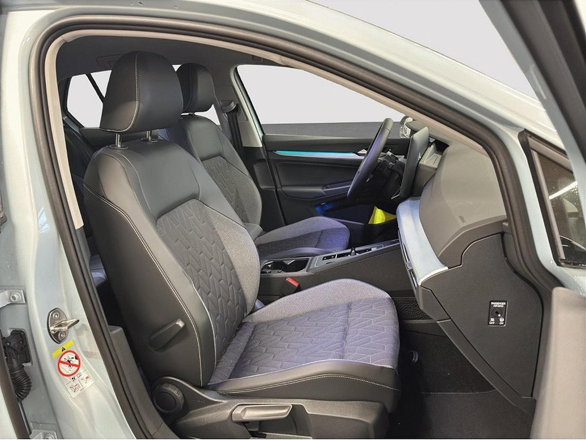 VW Golf (2025) - Photo 11