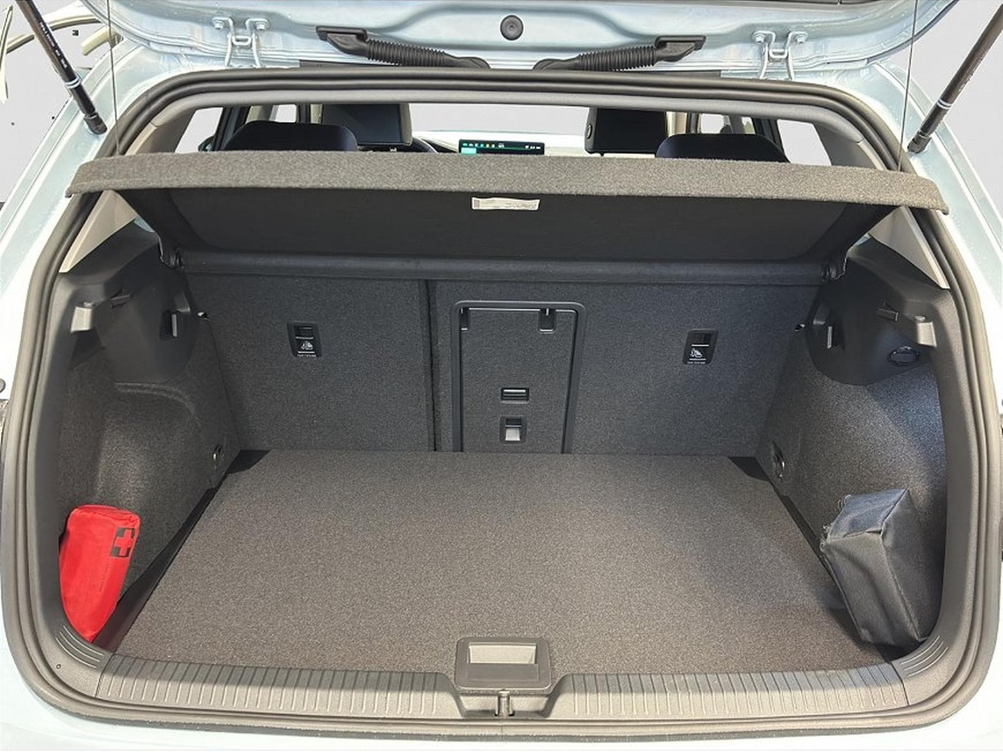 VW Golf (2025) - Photo 18